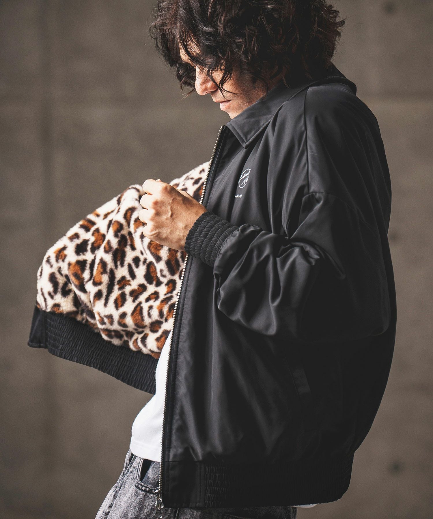 ✨新品未使用✨GLIM CLAP リバーシブル MA-1 ブルゾン レオパード 30%OFF【GLIMCLAP(グリムクラップ)】 Ripstop nylon × shaggy leopard