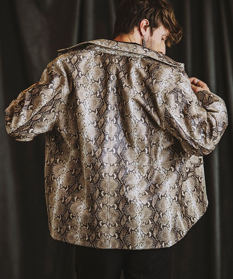 60%OFF【NO ID.(ノーアイディー)】ｼﾝｾﾃｨｯｸﾚｻﾞｰBIGｶｰｺｰﾄ(855006-838C