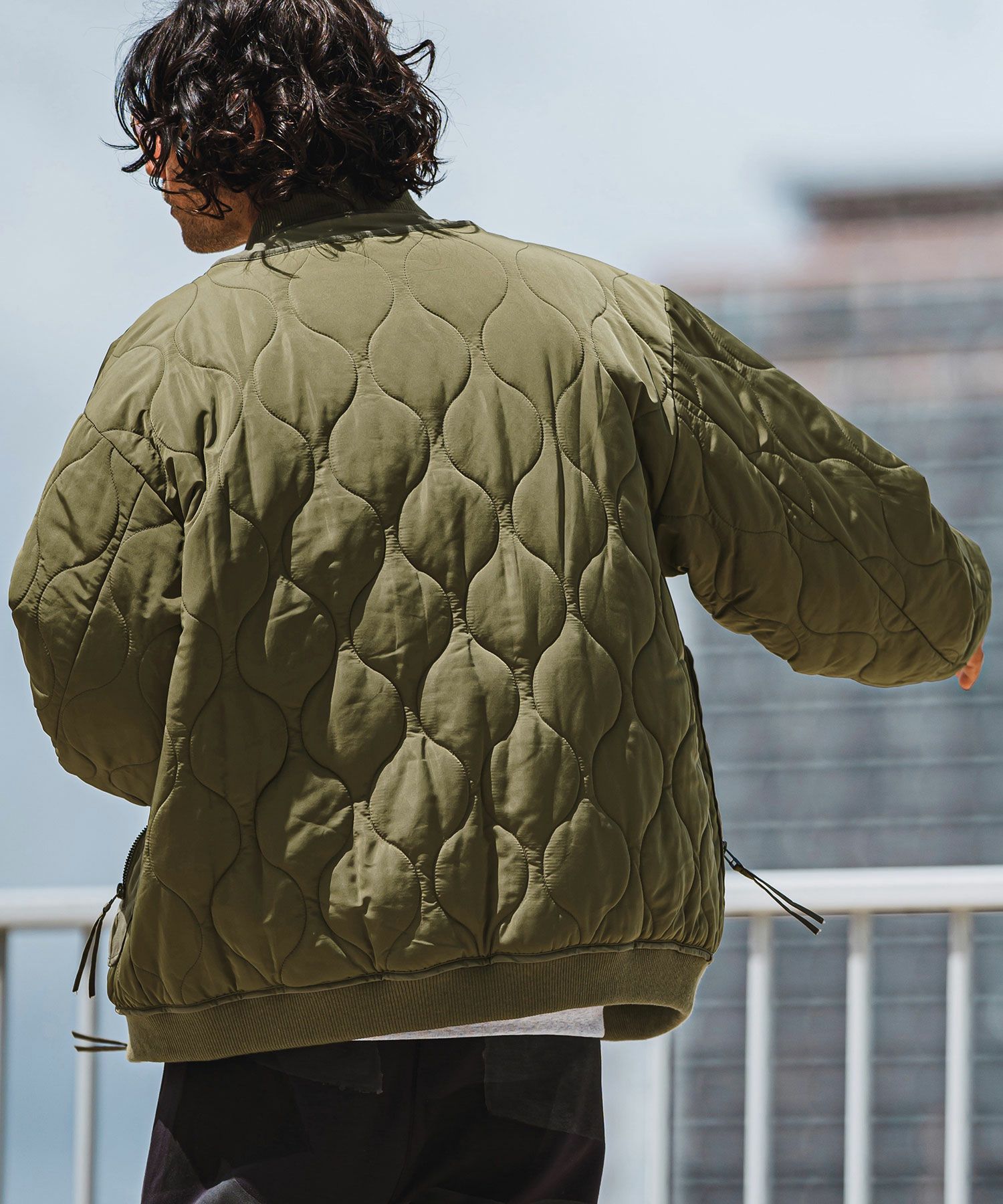 CAMBIO(カンビオ)】ルーズシルエットキルティングボンバーブルゾン