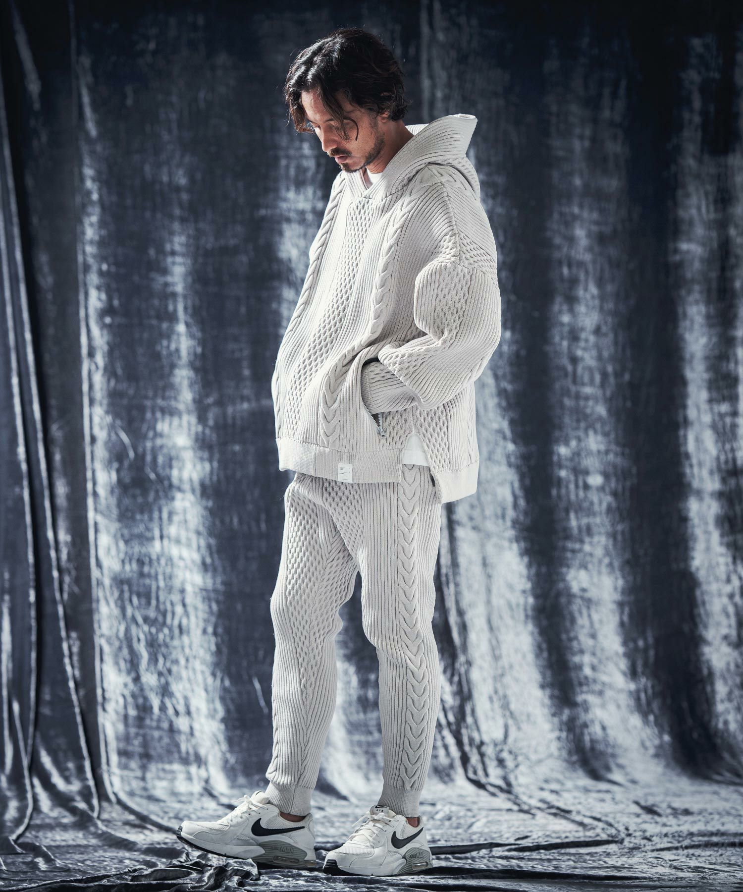 30%OFF【ANGENEHM(アンゲネーム)】Light yarn cable stitch knit