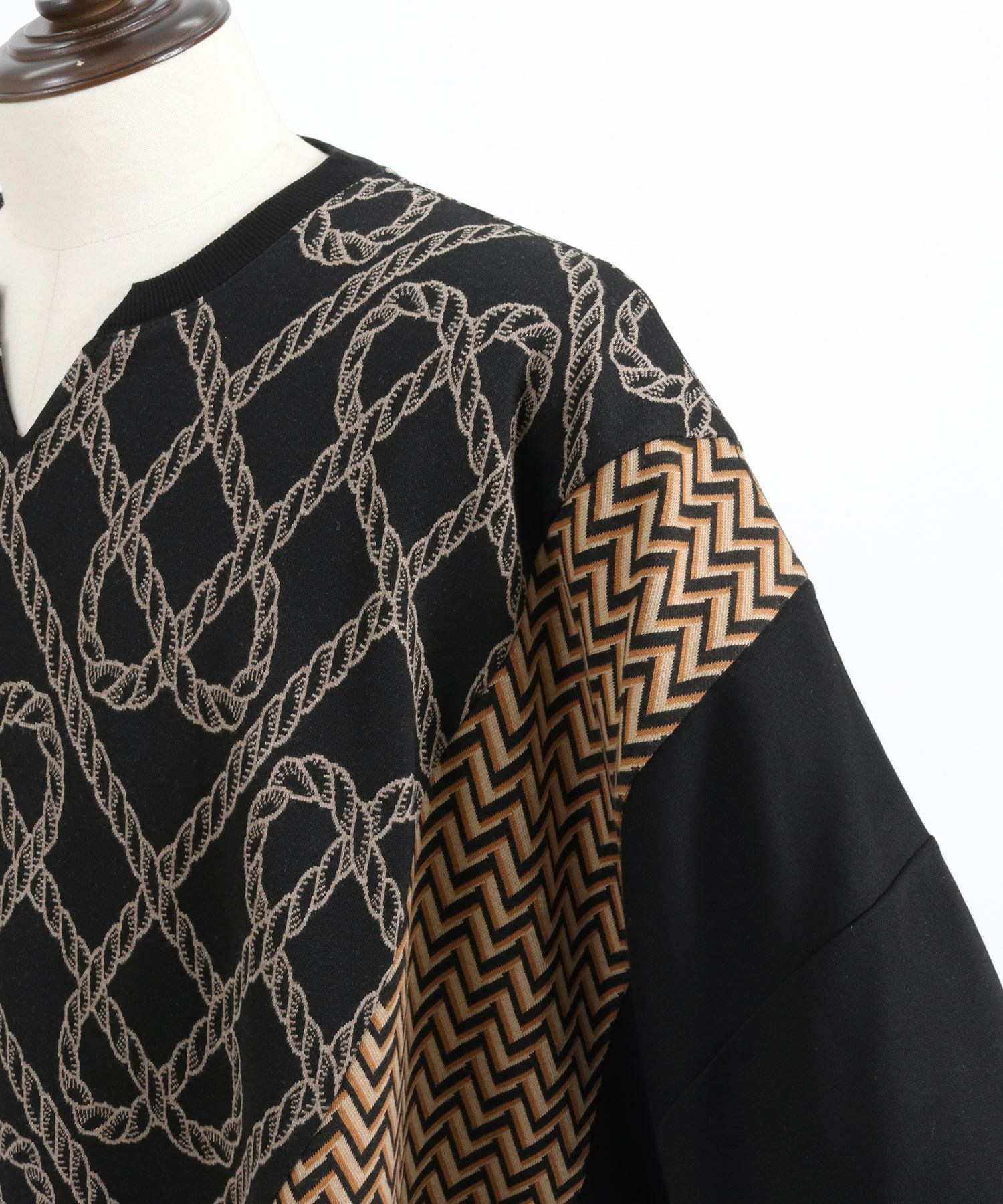 50%OFF【ANGENEHM(アンゲネーム)】Patterned switching long sleeve