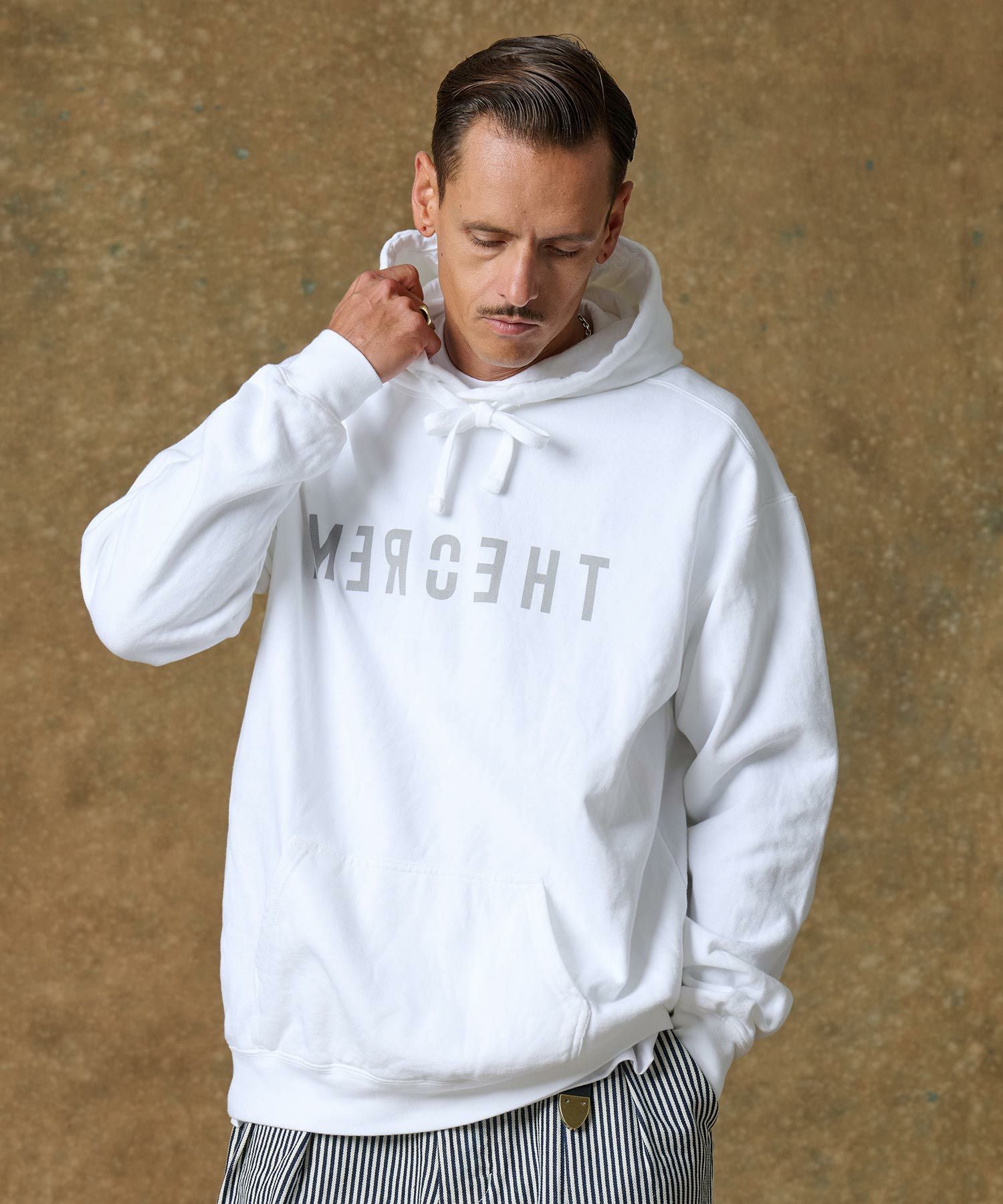 60%OFF【THEOREM(セオレム)】Printed Pigment Sweat（Vitruvianus