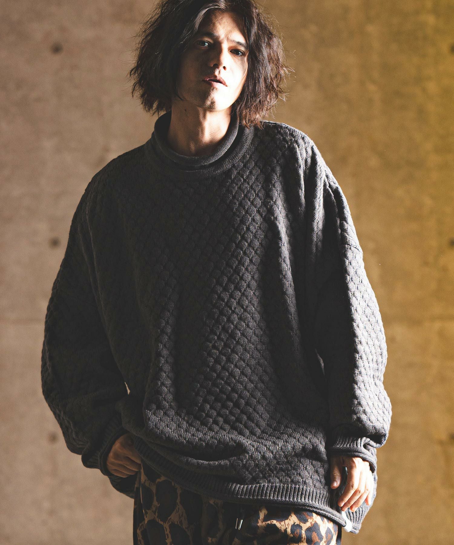 新品未使用【GLIMCLAP】正規品 50%OFF【GLIMCLAP(グリムクラップ)】 Oversized loose neck popcorn