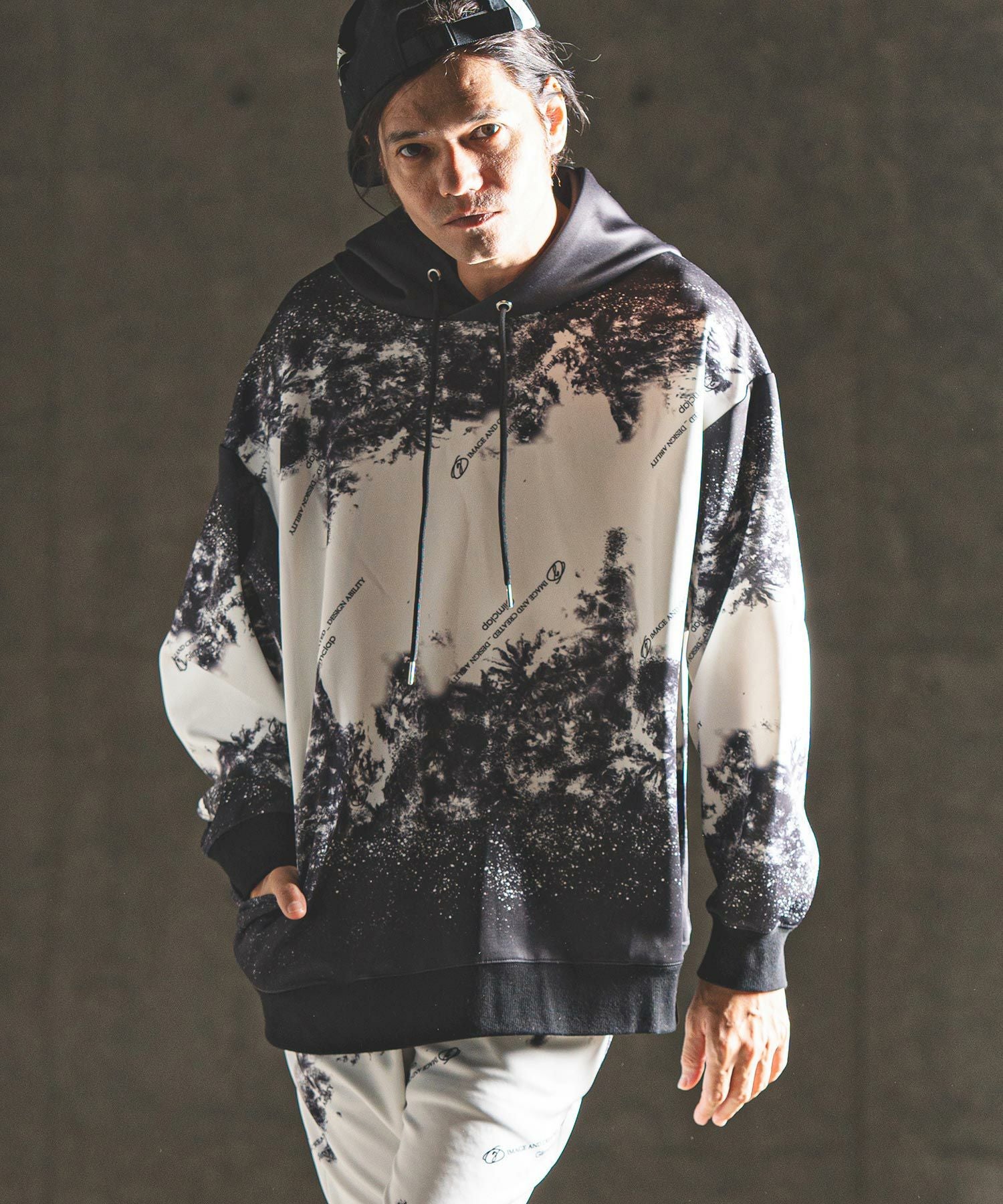 グラボ　コップ様 30%OFF【GLIMCLAP(グリムクラップ)】 One arm design hooded jersey