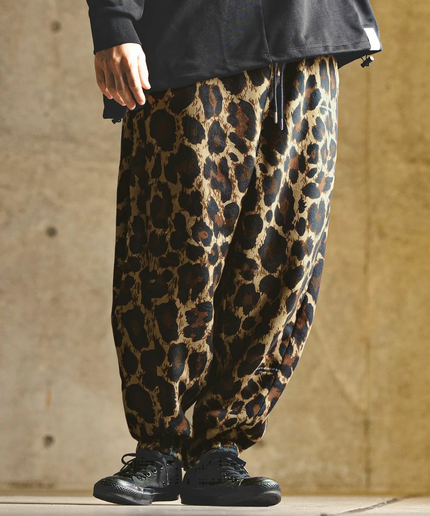 GLIMCLAP(グリムクラップ)】 Fleece fabric pants -leopard pattern
