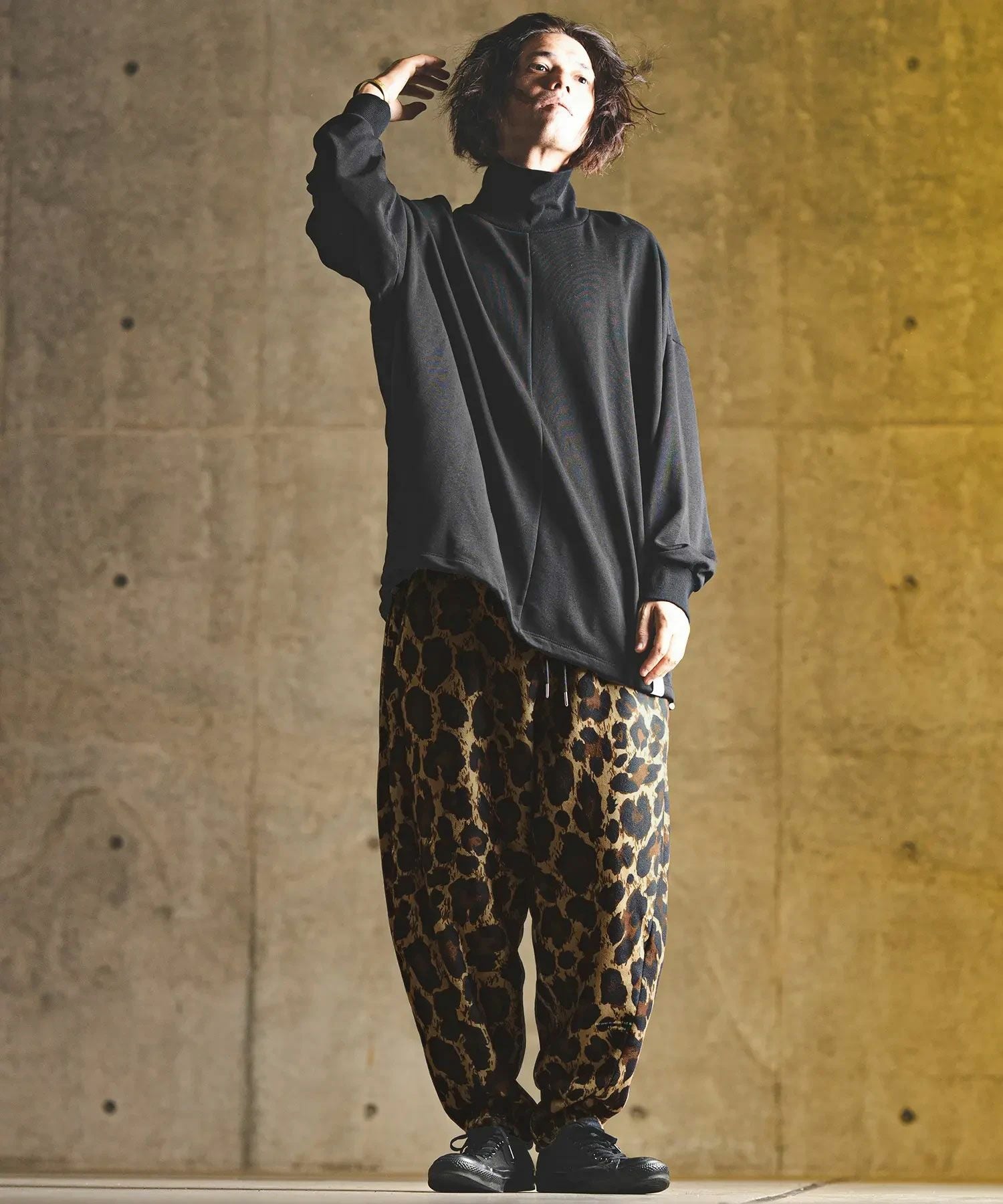 GLIMCLAP(グリムクラップ)】 Fleece fabric pants -leopard pattern