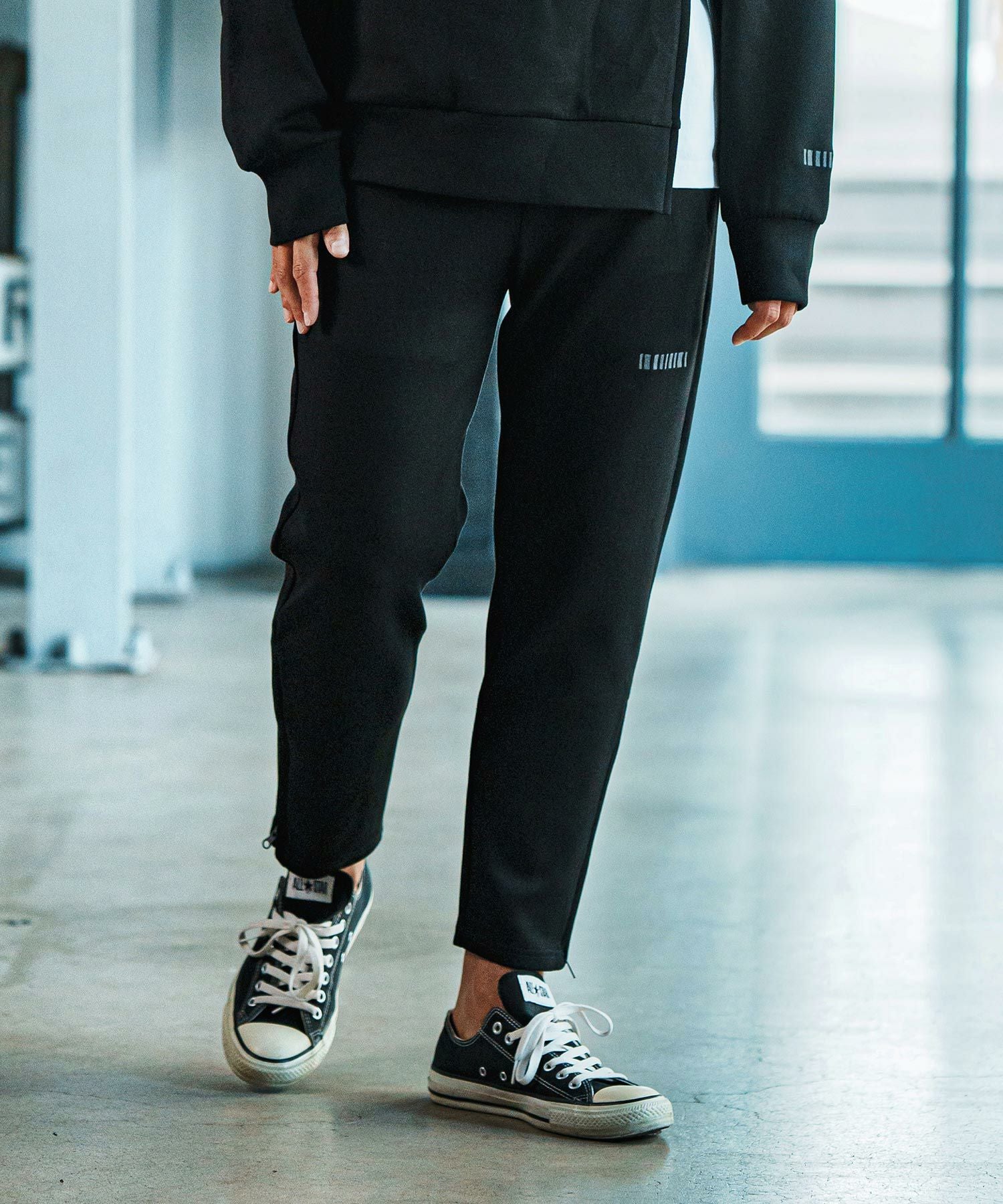 30%OFF【felkod(フィルコッド)】Zip Accent Cardboard Knit Pants