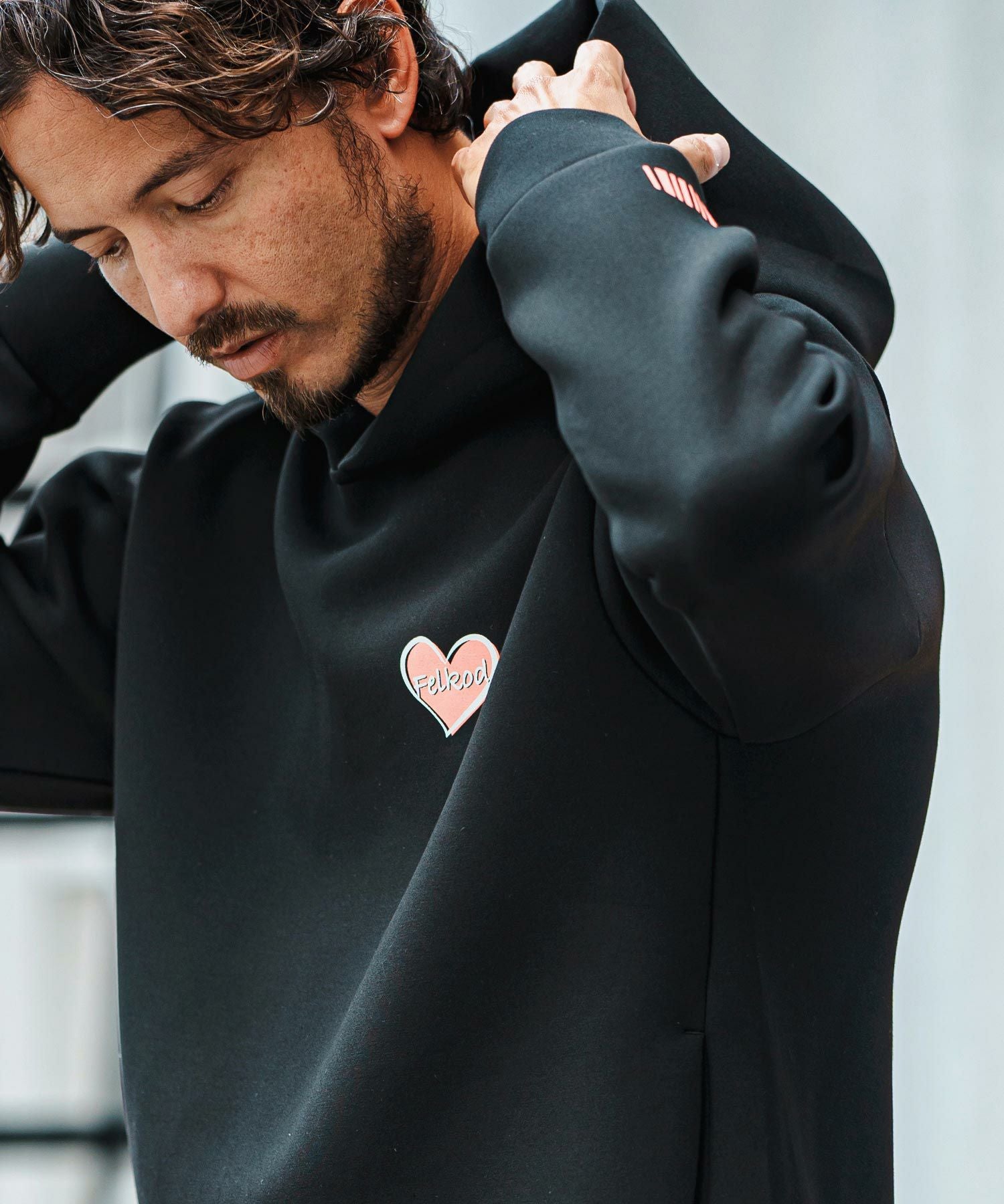 トップス felkod Heart Logo Cardboard Knit Parka 30%OFF【felkod(フィルコッド)】Heart Logo Cardboard Knit Parka