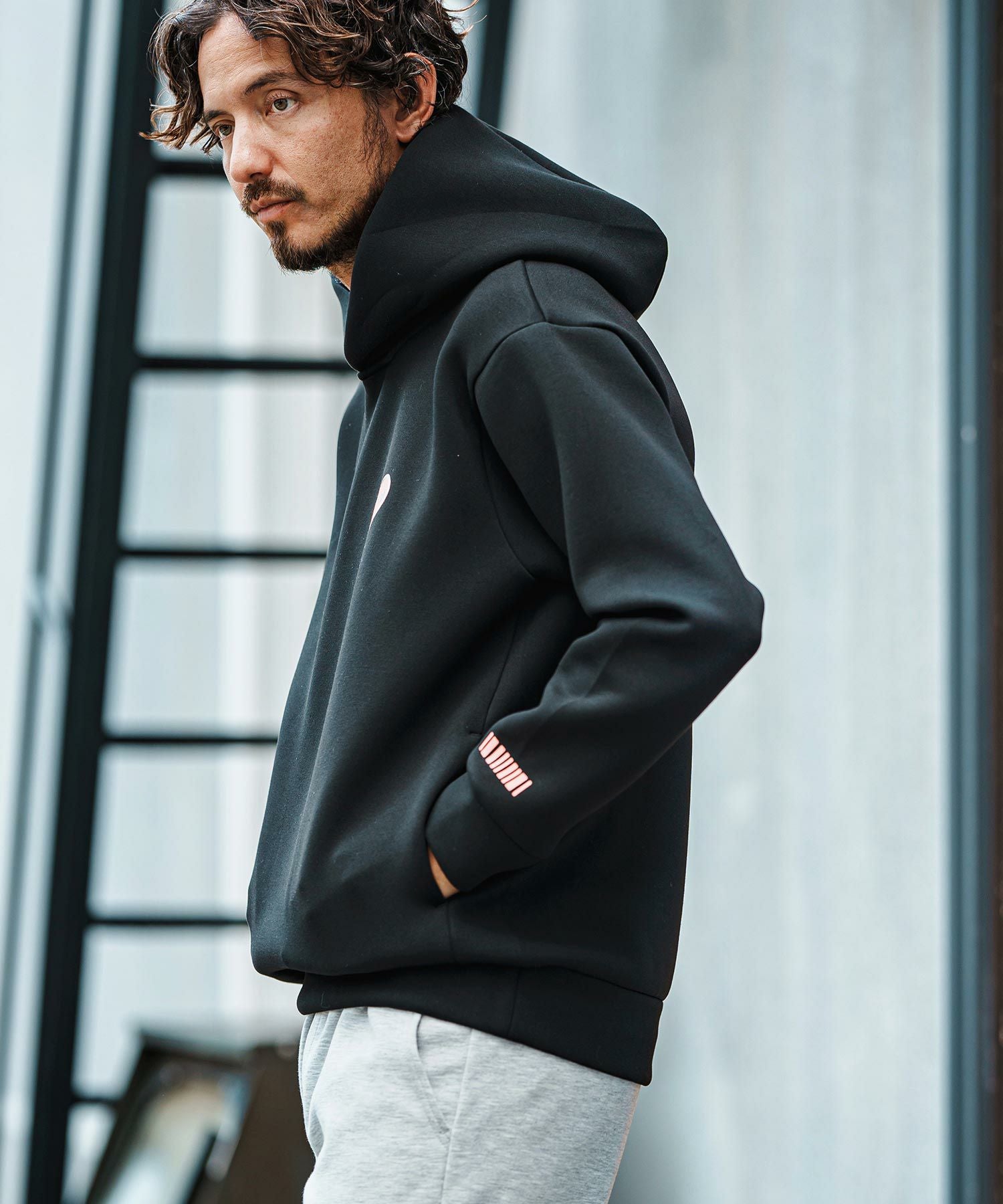 30%OFF【felkod(フィルコッド)】Heart Logo Cardboard Knit Parka