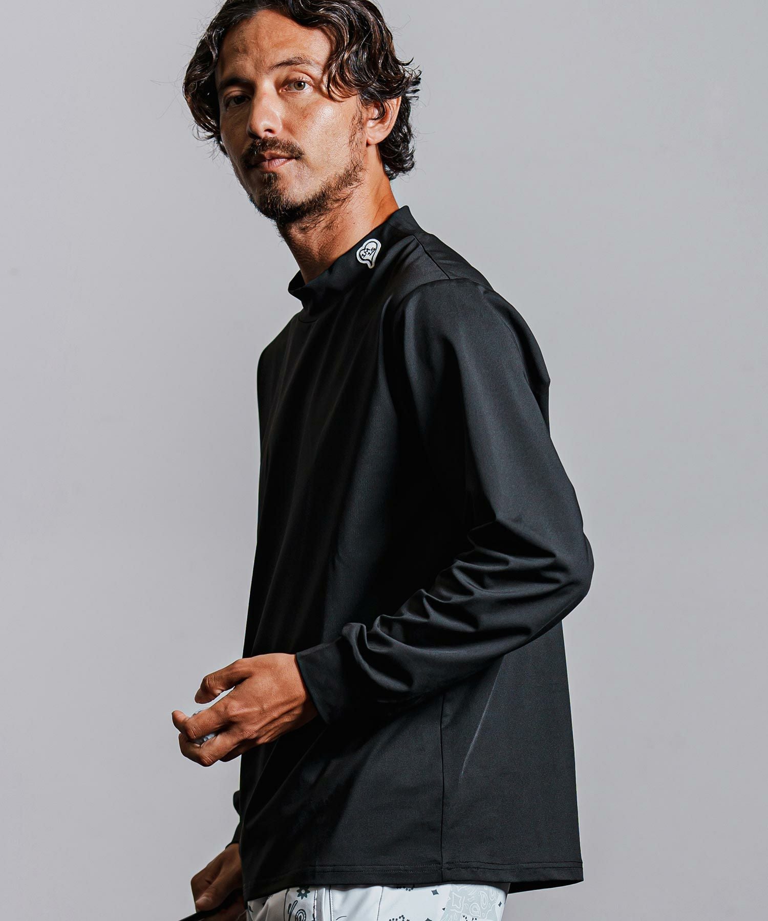 1minute1secondモックネックTシャツ(1M25N160) 1minute 1second(ワンミニットワンセカンド)】1 Pocket embroidery