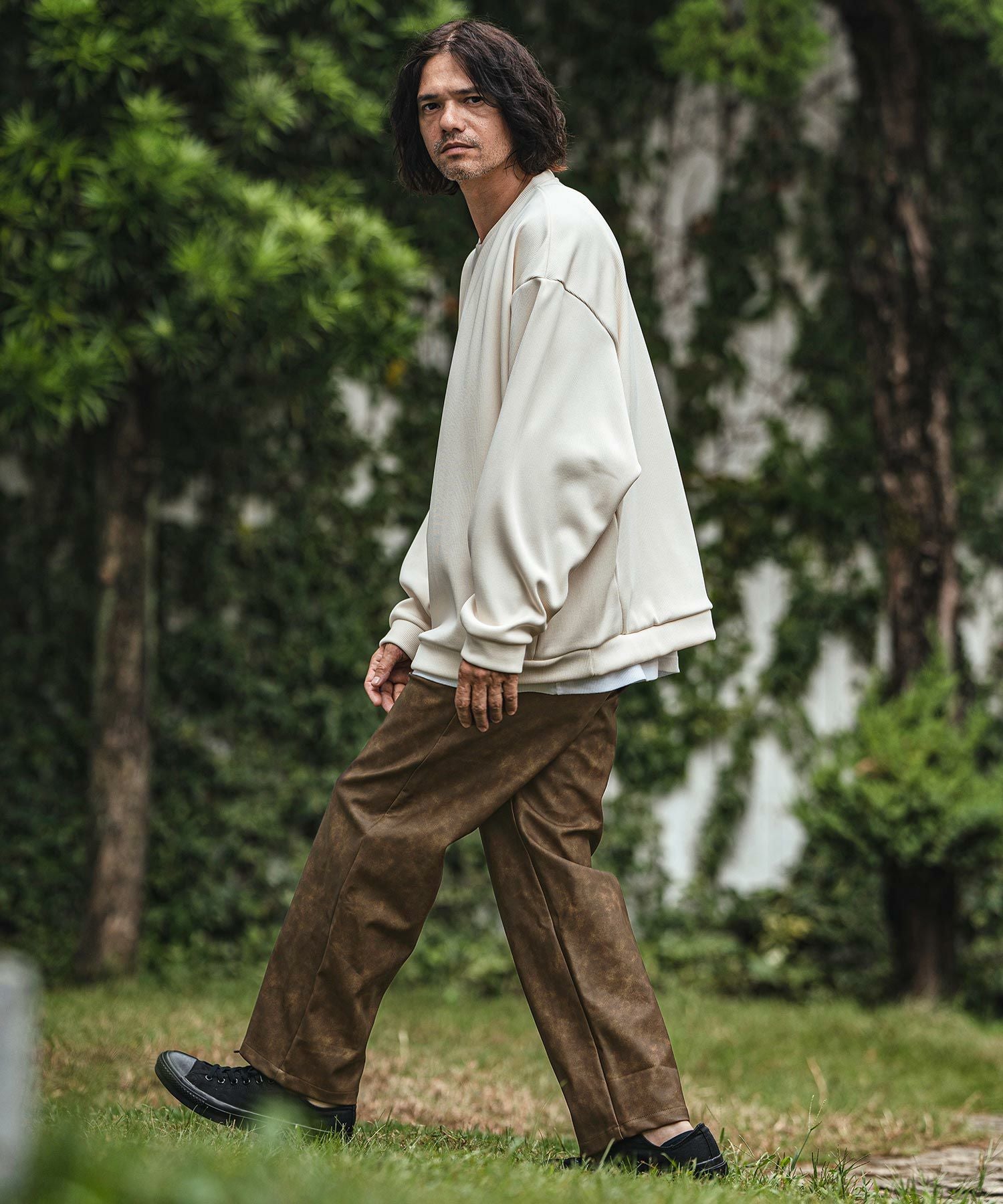 50%OFF【CAMBIO(カンビオ)】加工フェイクレザーバルーンパンツ(24228CM