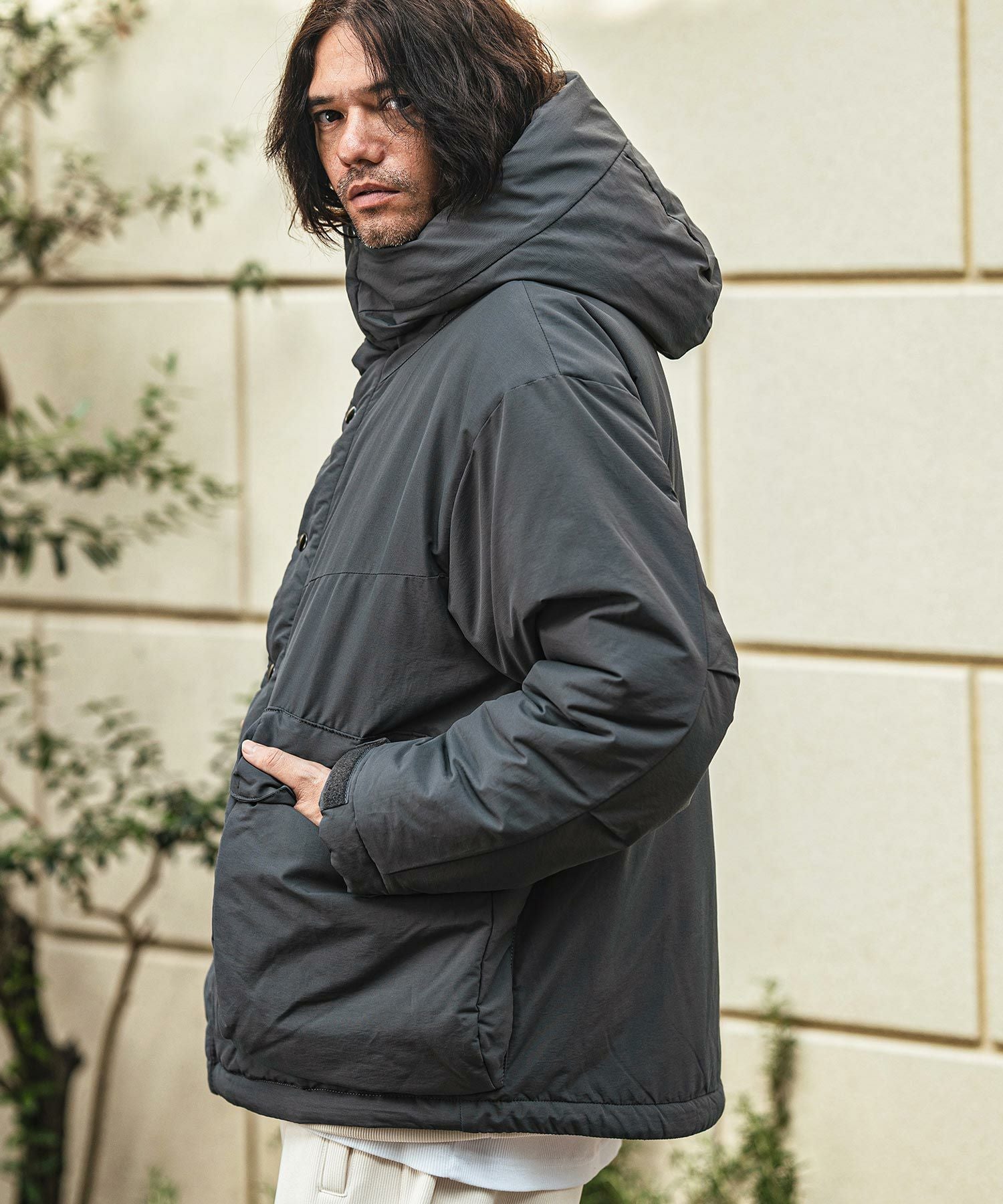 SATUR カビアブラック パーカー YACA（ヤーカ） パーカー Big Silhouette Logo Zip Parka/ビッグ
