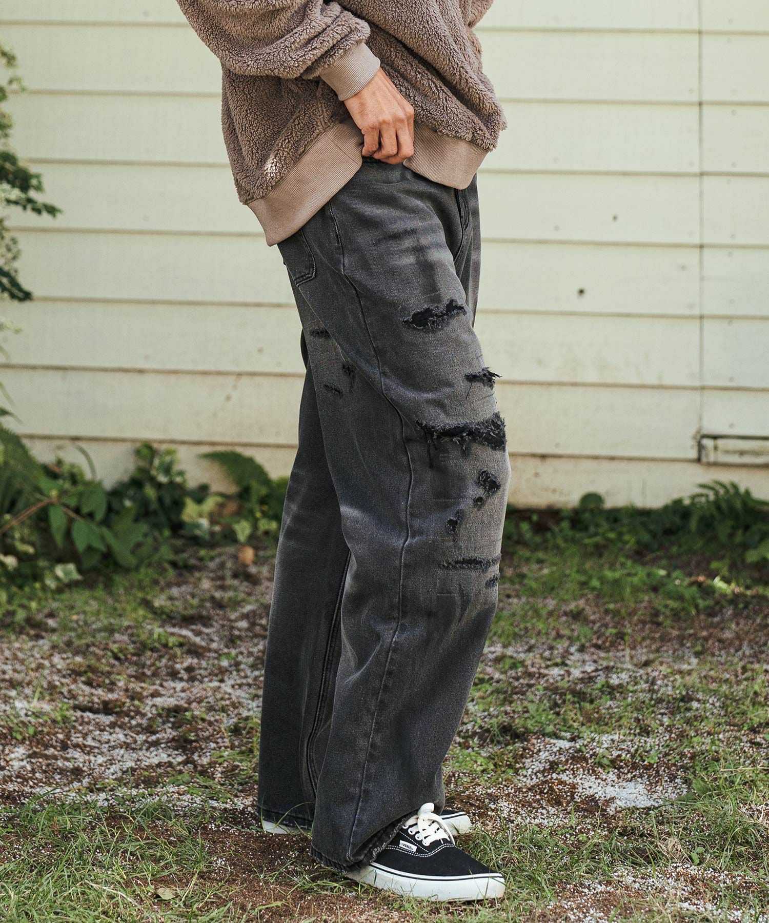 50%OFF【CAMBIO(カンビオ)】Relax Straight Distressed Denim Pants