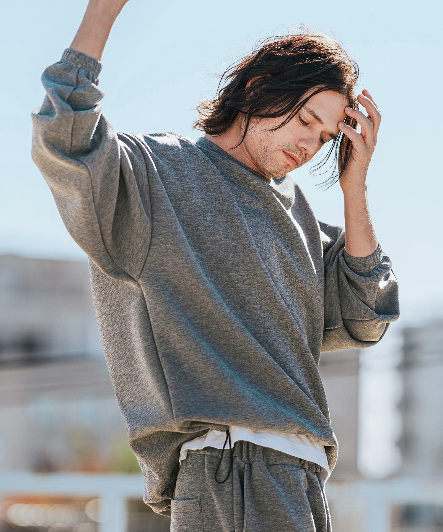 30%OFF【CAMBIO(カンビオ)】裾絞りポンチルーズシルエットカットソー