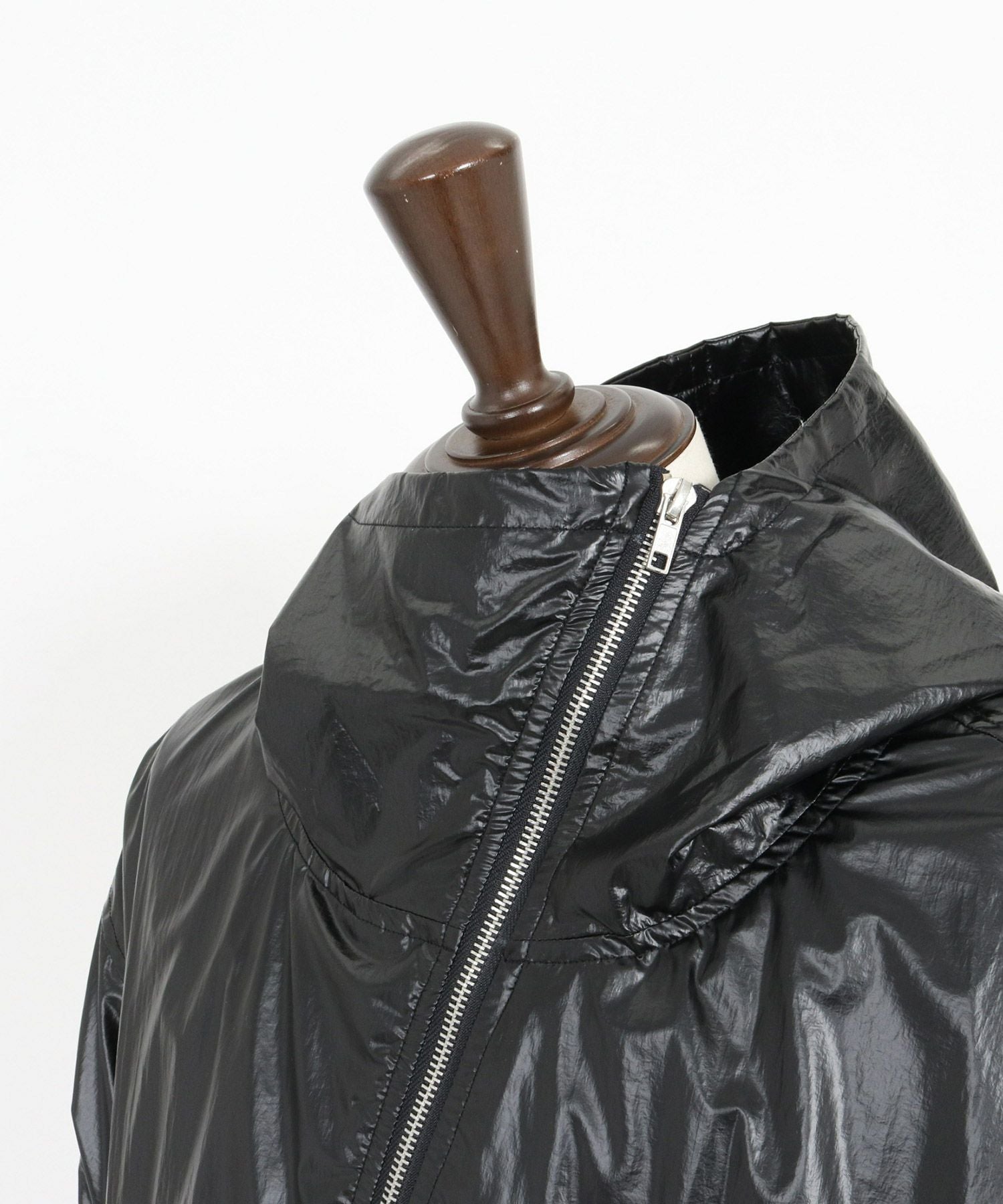 30%OFF【CAMBIO(カンビオ)】Metallic Coating Hooded Blouson ブルゾン