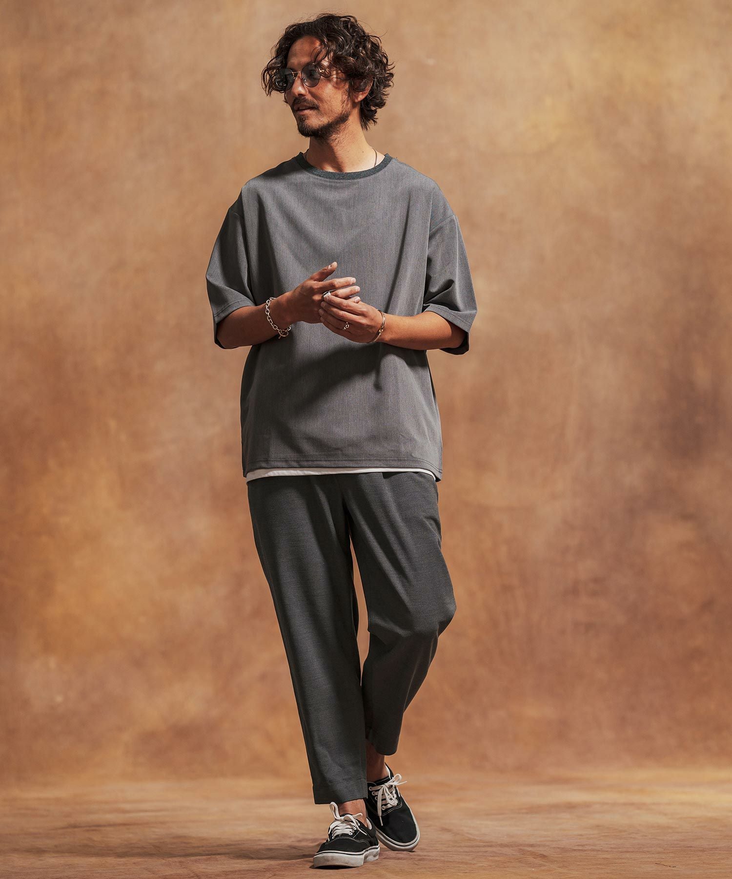 Jih Nunc(ジーヌンク)】ストレッチタックテーパードパンツ(JIH-R1085 Jih Nunc(ジーヌンク)】ストレッチタックテーパードパンツ(JIH-R1085