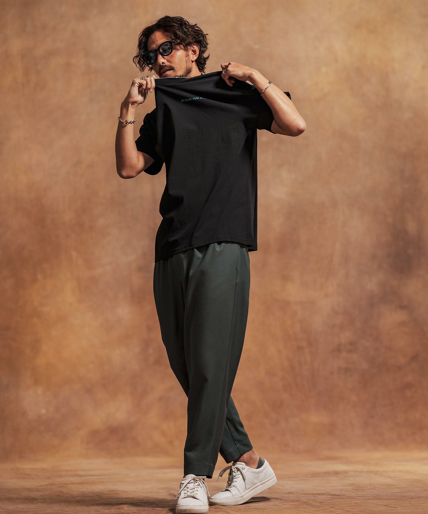 Jih Nunc(ジーヌンク)】ストレッチタックテーパードパンツ(JIH-R1085 Jih Nunc(ジーヌンク)】ストレッチタックテーパードパンツ(JIH-R1085