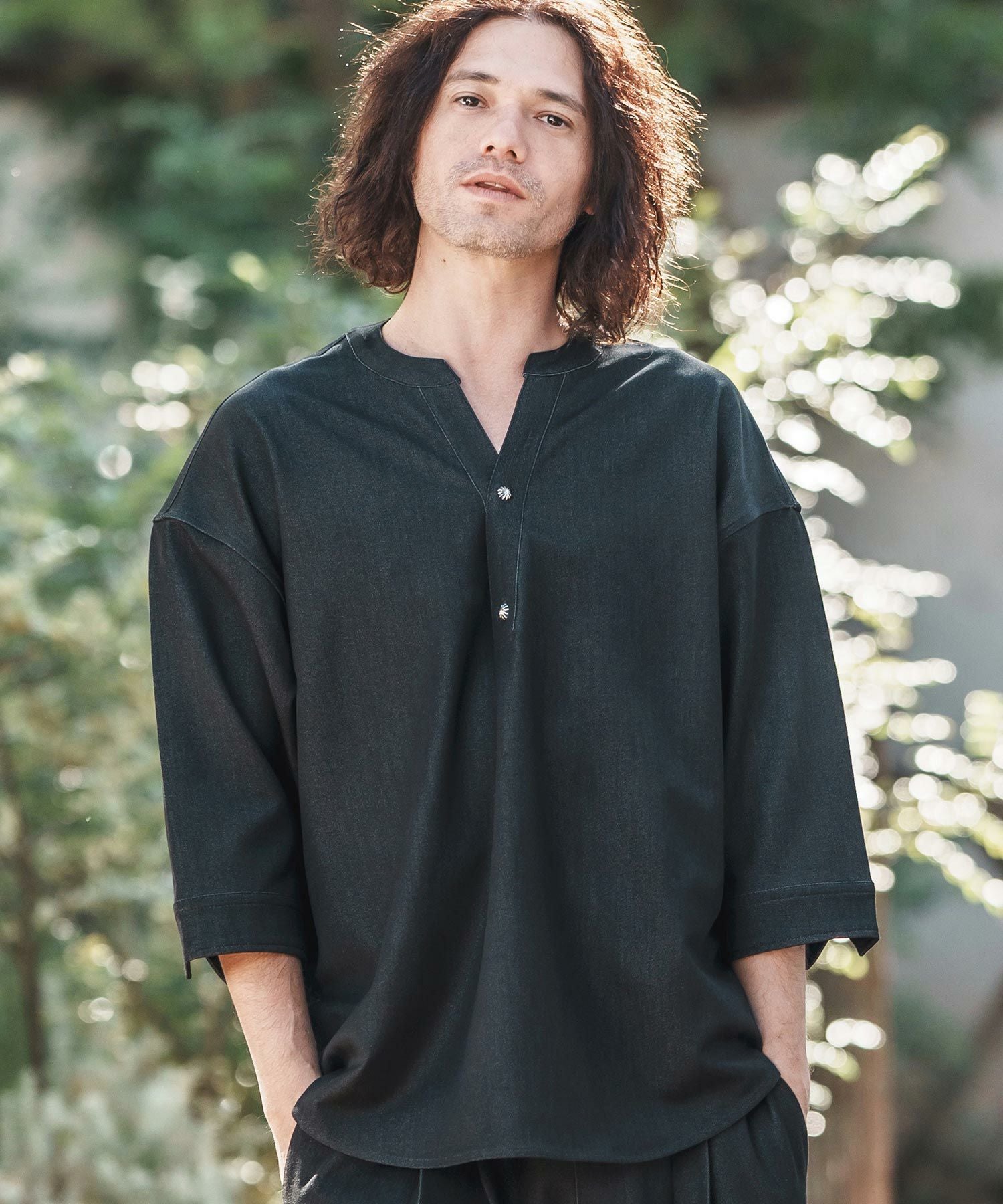 なお CAMBIO(カンビオ)】Denim Like Drape Henley Neck Concho Button 3-4