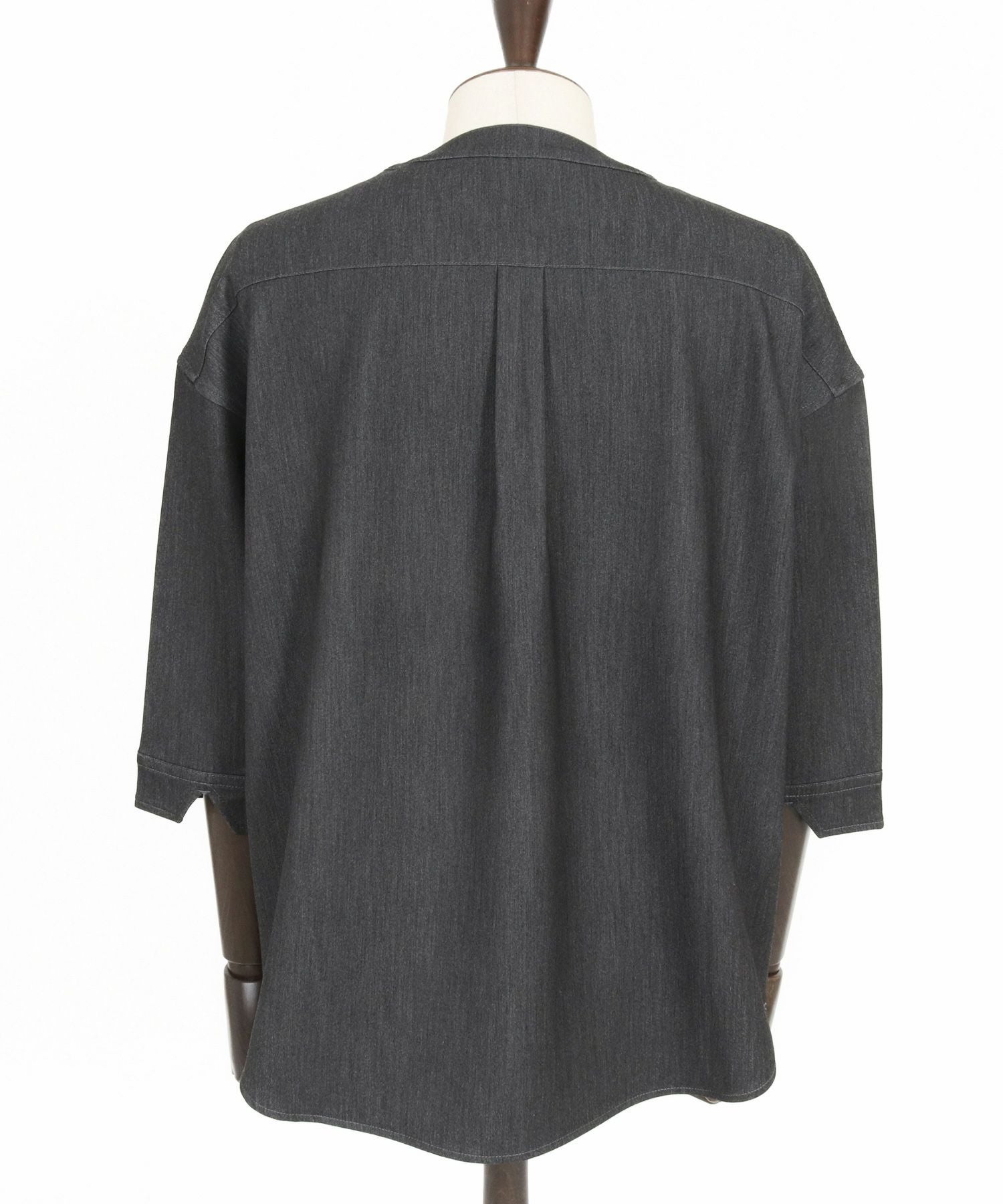CAMBIO(カンビオ)】Denim Like Drape Henley Neck Concho Button 3-4