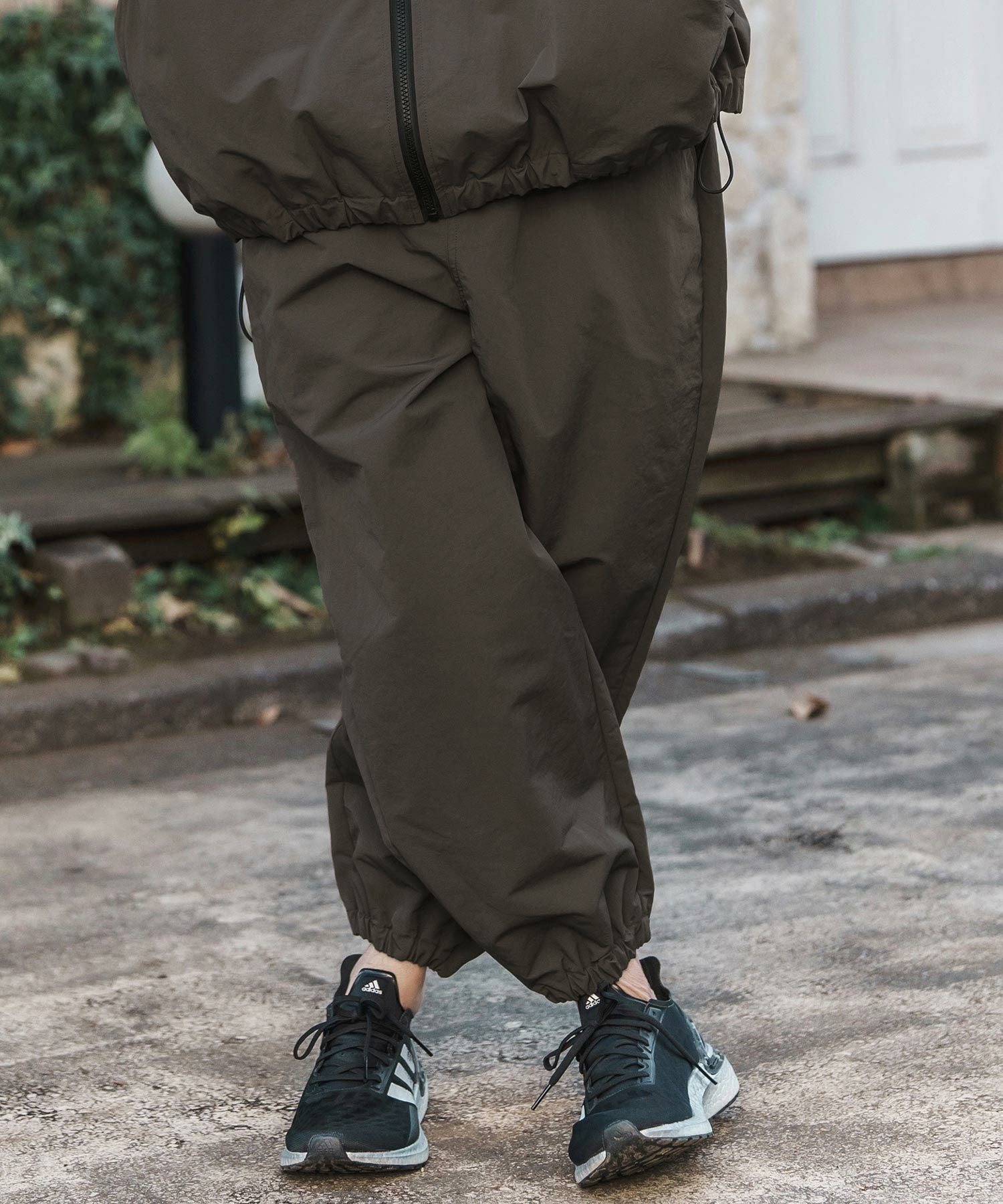 30%OFF【CAMBIO(カンビオ)】ナイロンテーパードジョグパンツ(CMB-R0148