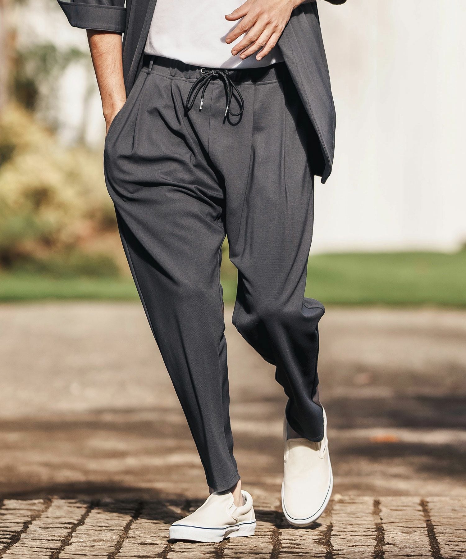 byborre バイボレ　パンツ　グレー CAMBIO(カンビオ)】Ripple Cut sew Relax Tapered Pants イージー
