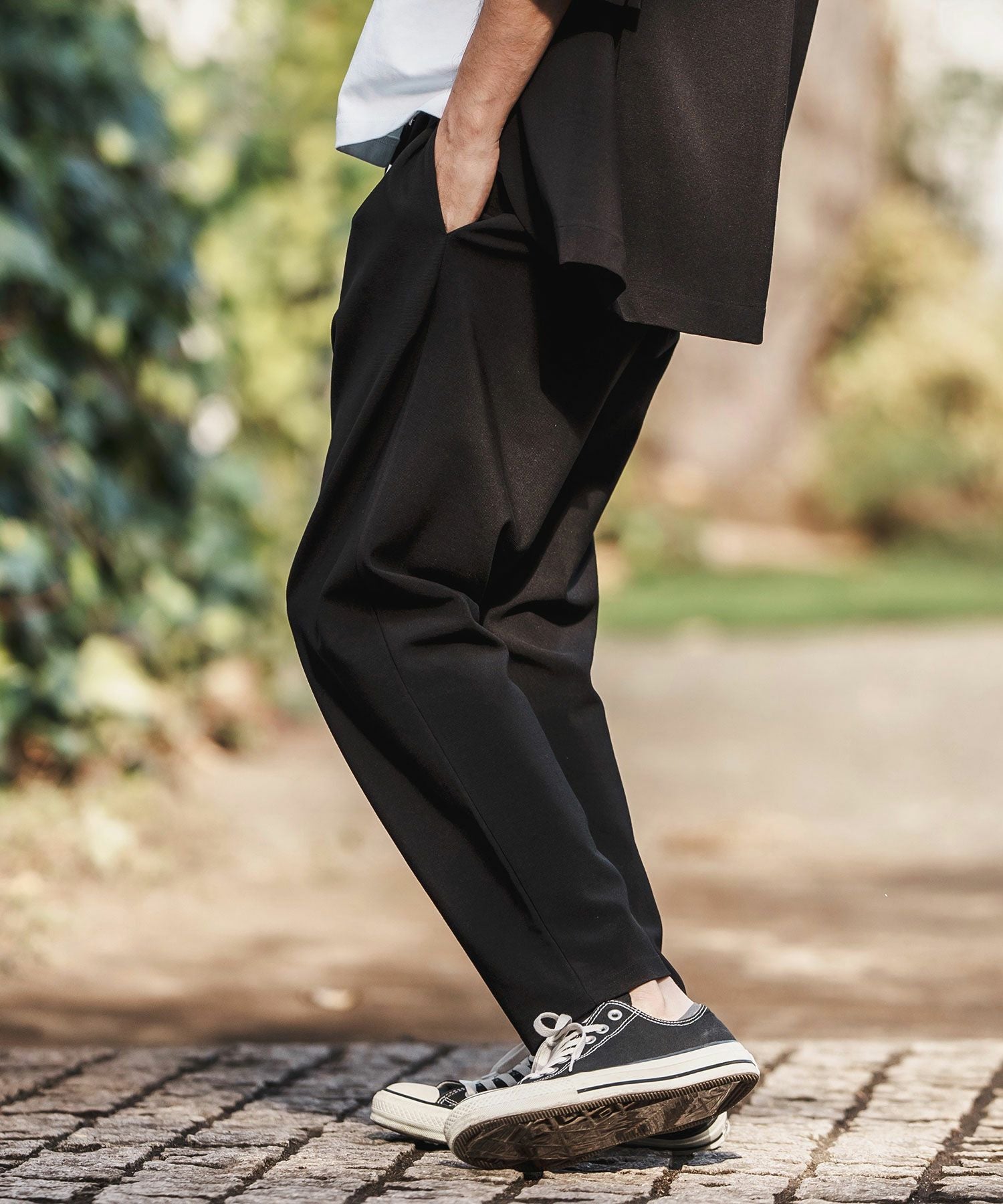 CAMBIO(カンビオ)】Ripple Cut sew Relax Tapered Pants イージー