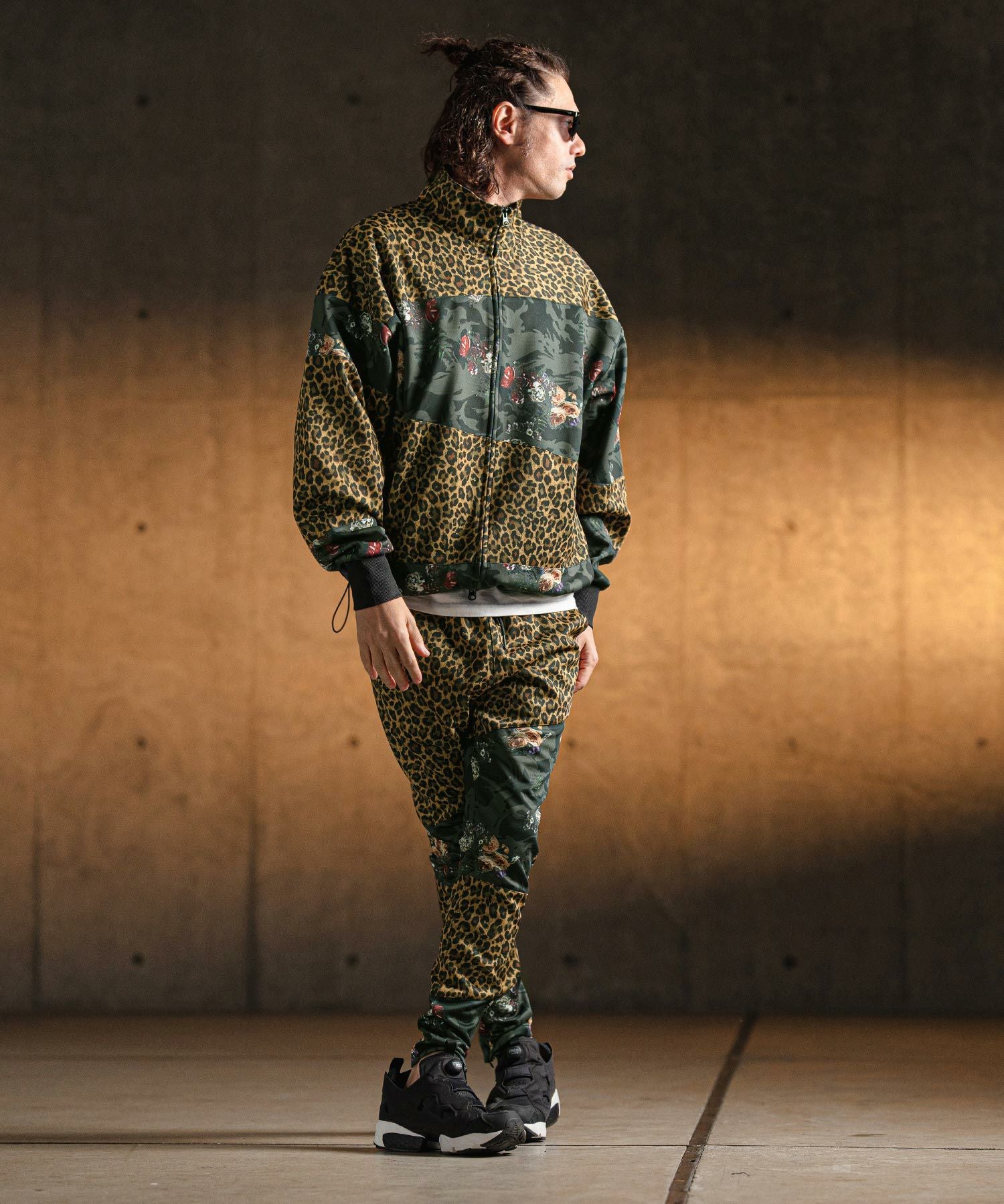GLIMCLAP(グリムクラップ)】Tight fit track pants-Ver. color pattern