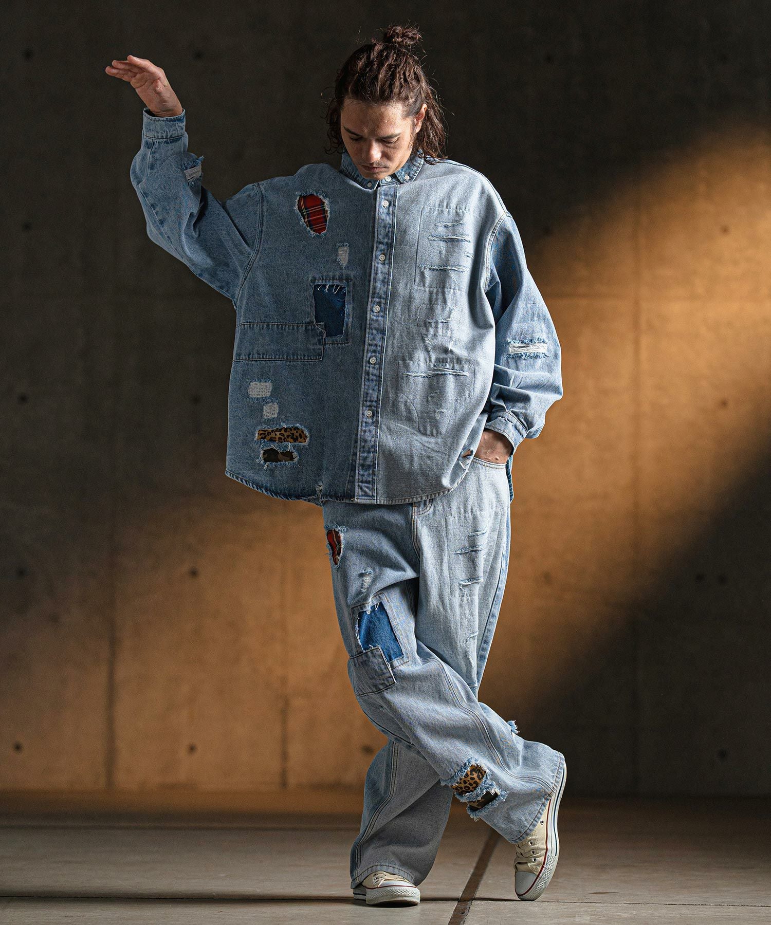 GLIMCLAP(グリムクラップ)】 Distressed denim pants デニムパンツ(18