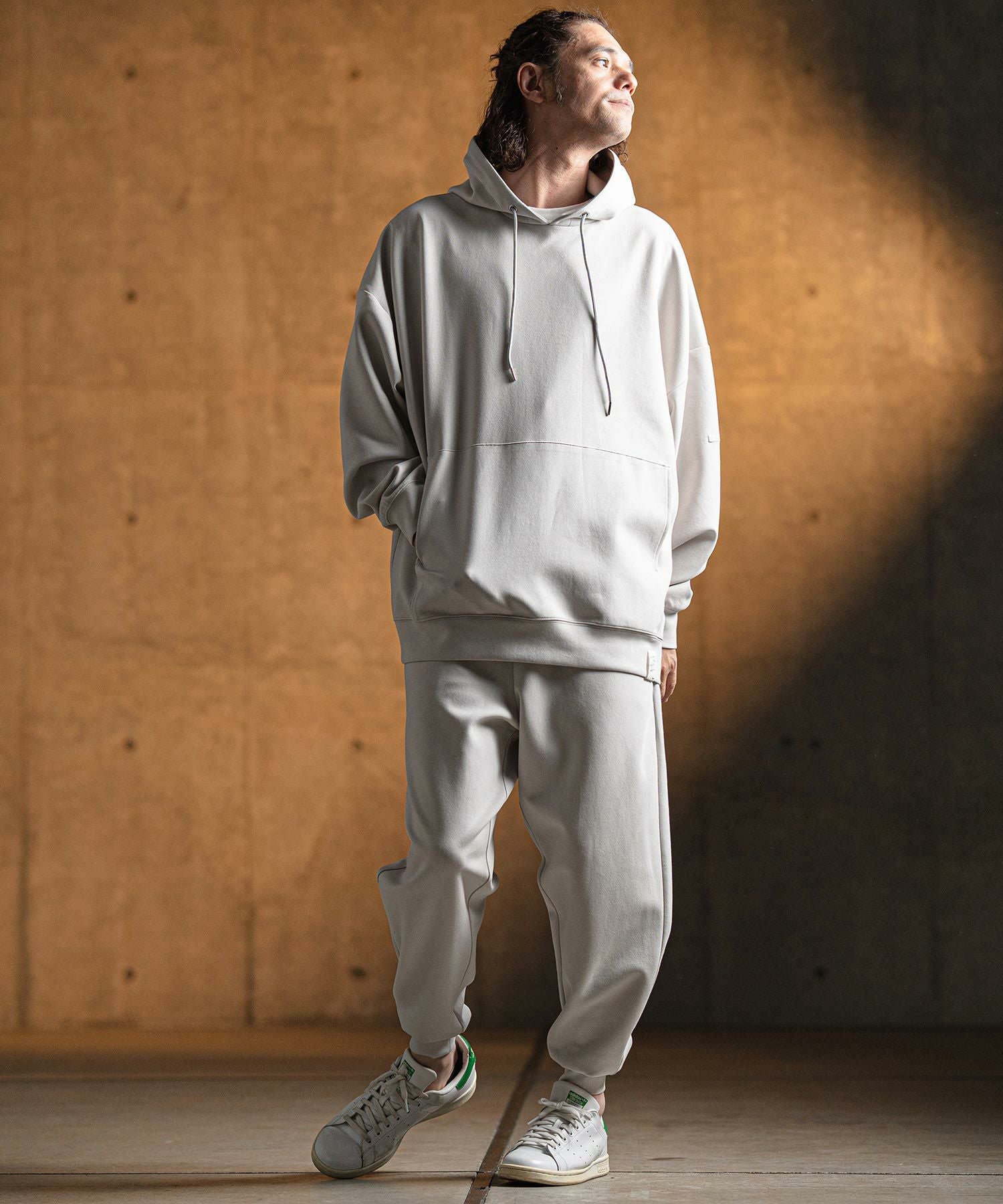 30%OFF【GLIMCLAP(グリムクラップ)】Double knit fabric hoodie