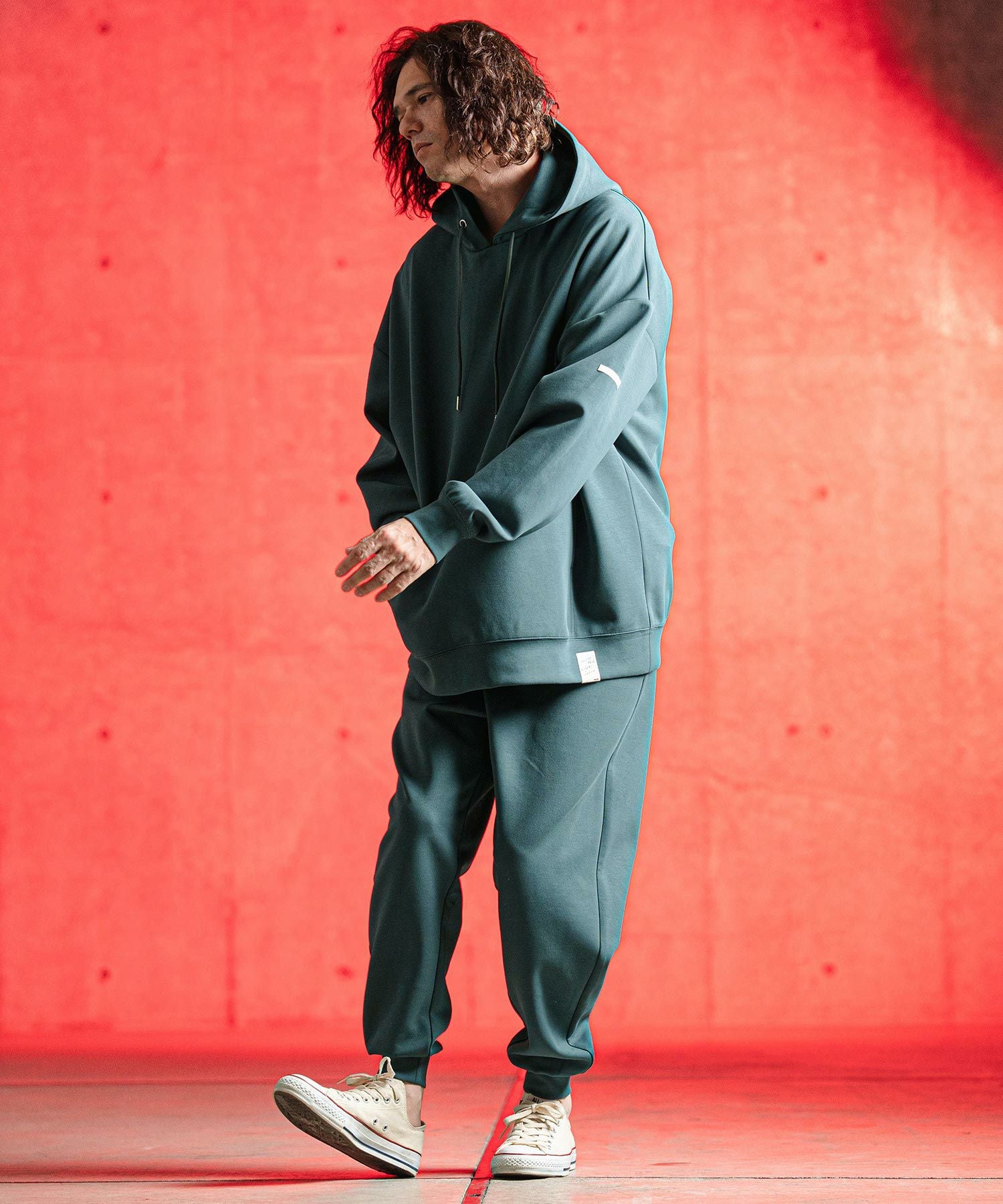 美品 GLIMCLAP グリムクラップ セットアップ パーカー パンツ L 総柄 30%OFF【GLIMCLAP(グリムクラップ)】Double knit fabric hoodie