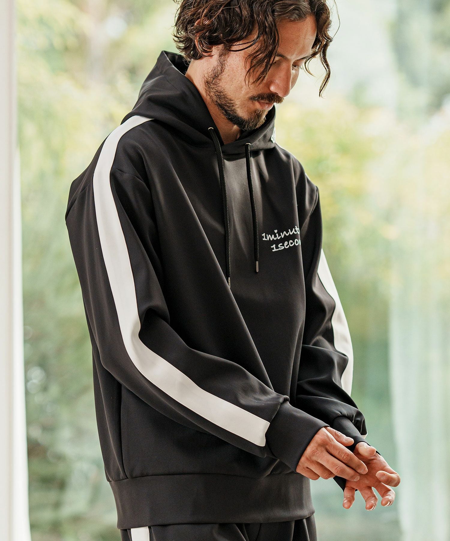 1minute 1second(ワンミニットワンセカンド)】color scheme line parka