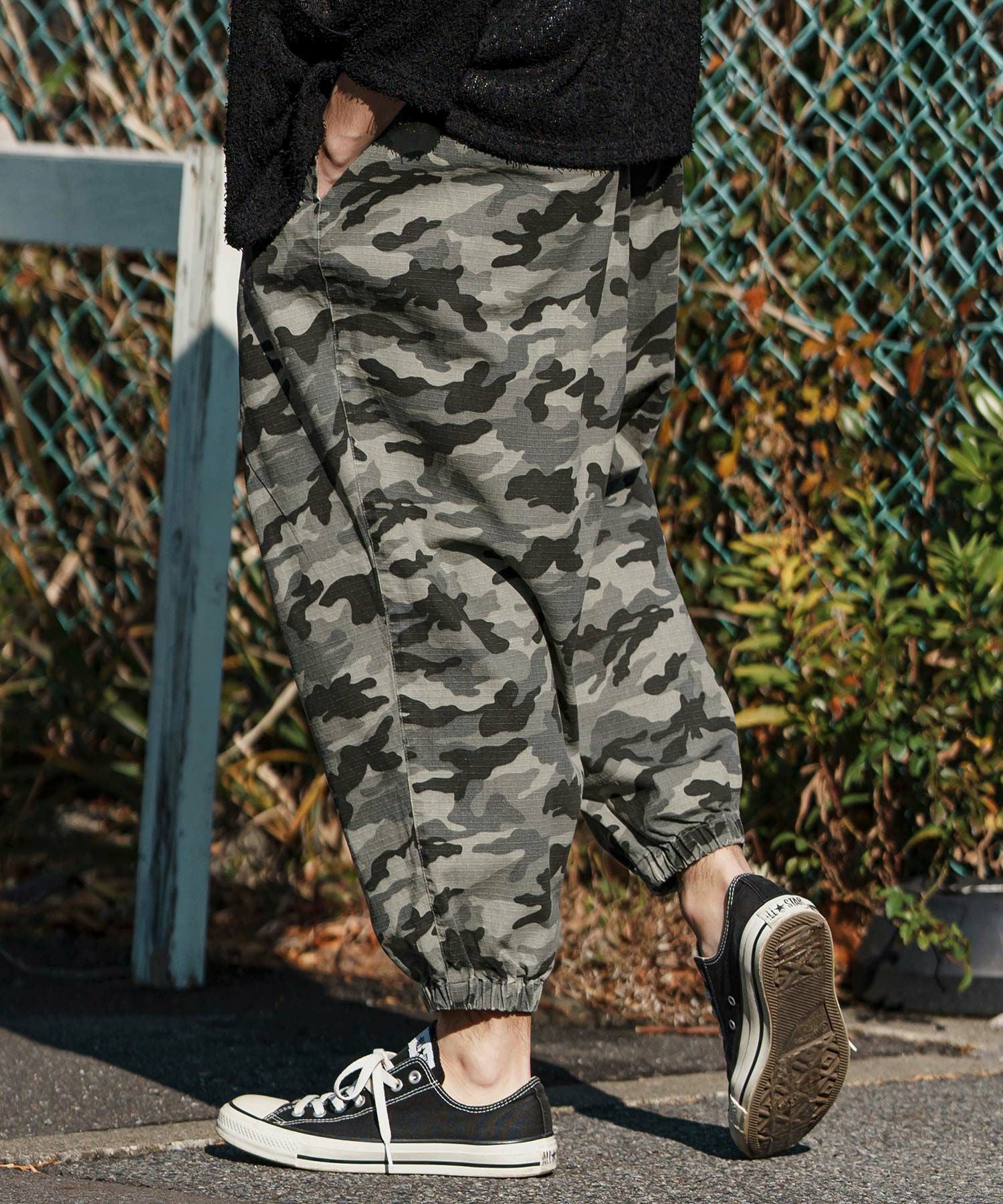 Charbon サイズM CAMBIO(カンビオ)】Camouflage Ripstop Balloon Jogger Pants