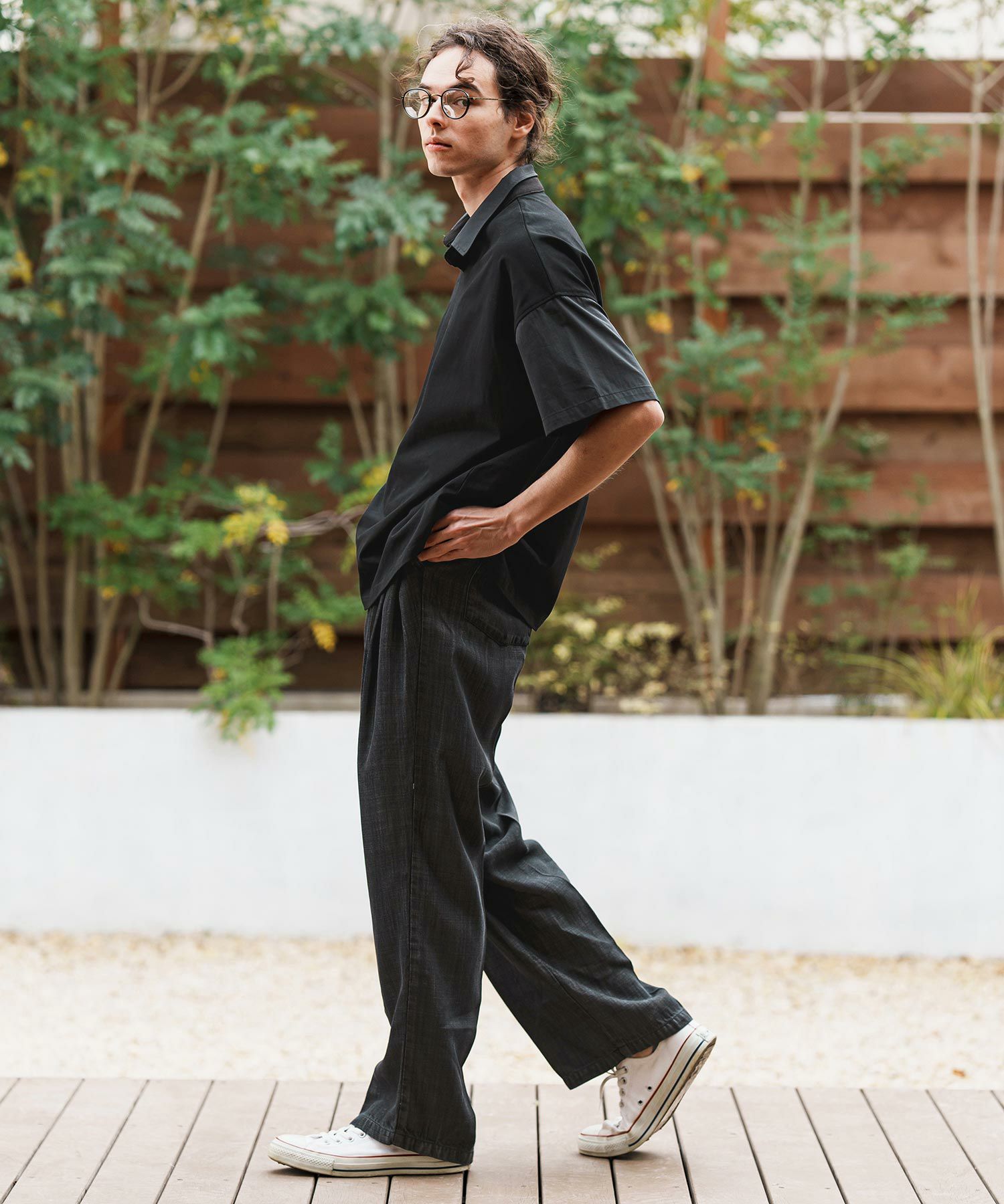 30%OFF【CAMBIO(カンビオ)】Silky Denim Two Tuck Wide Straight Pants