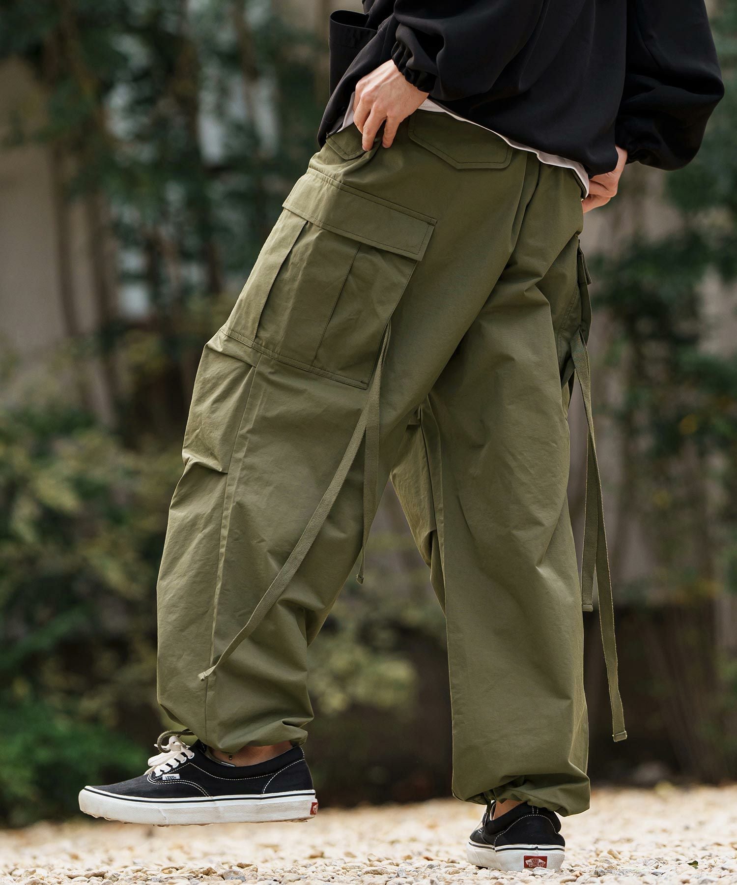 ペゴパ 60%OFF【CAMBIO(カンビオ)】綿ナイロンM-65イージーカーゴパンツ(CAM