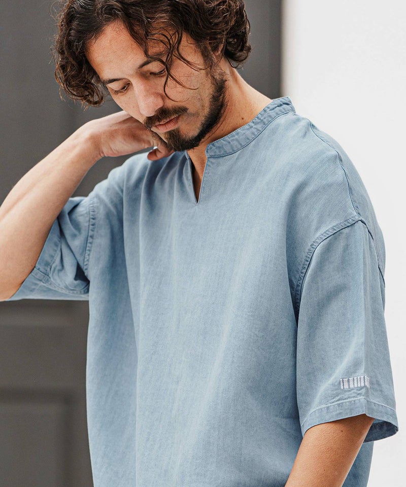 felkod(フィルコッド)】 Chambray V Neck Half Sleeve Shirts 5分袖 