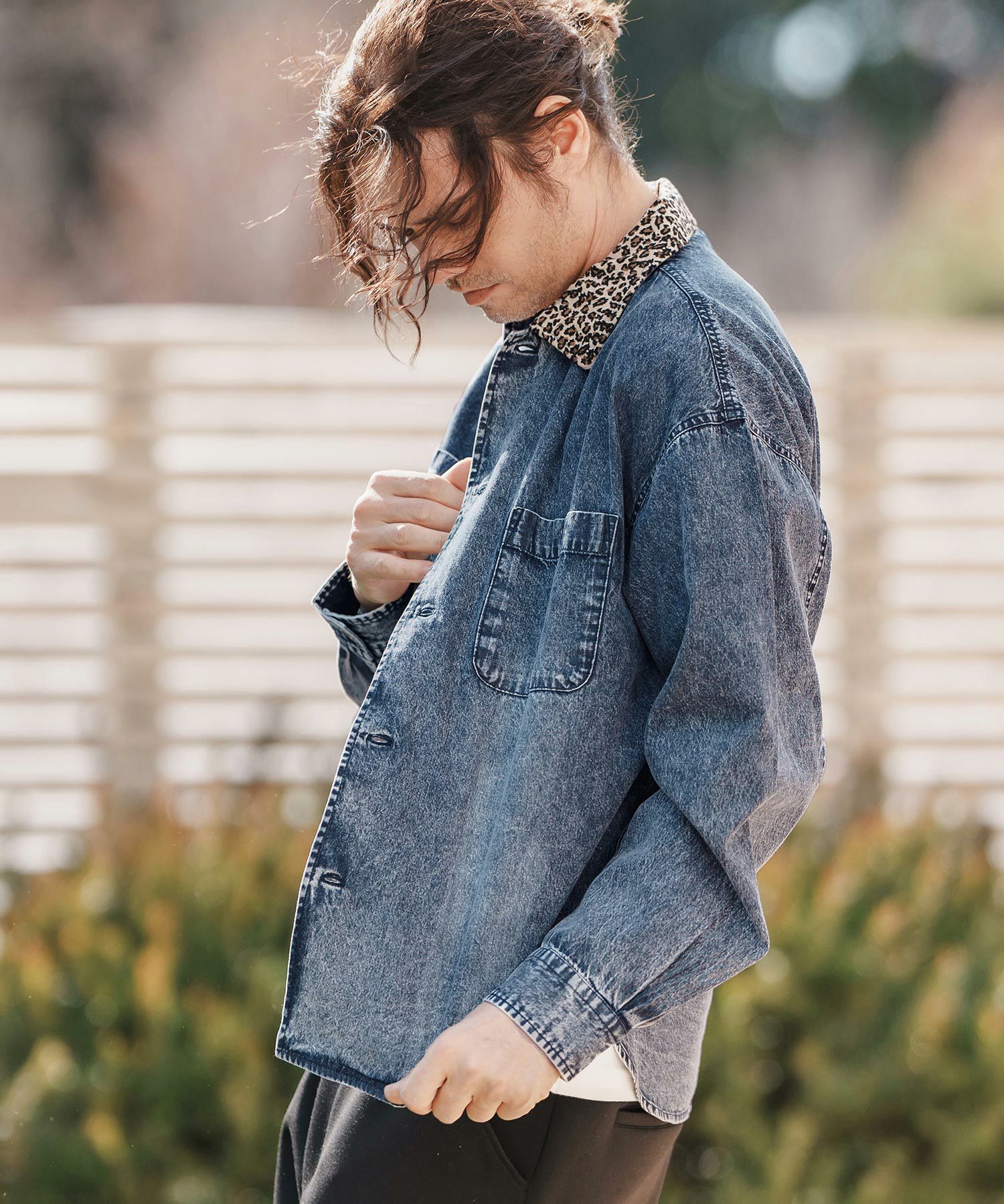 CAMBIO(カンビオ)】レオパード襟切替ケミカルウォッシュ加工デニム