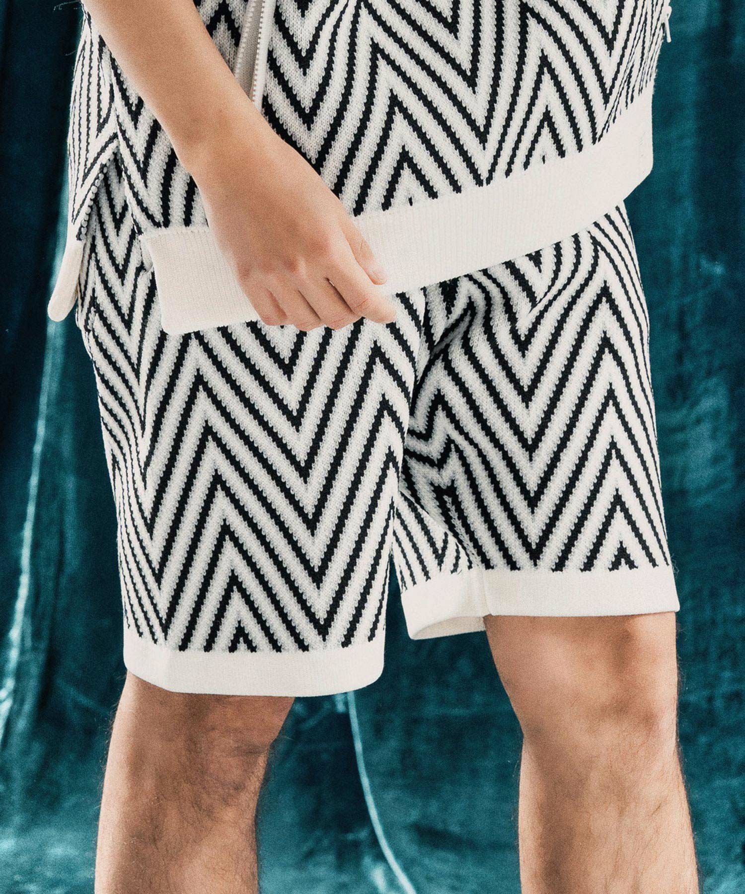 50%OFF【ANGENEHM(アンゲネーム)】Airy yarn wide herringbone shorts