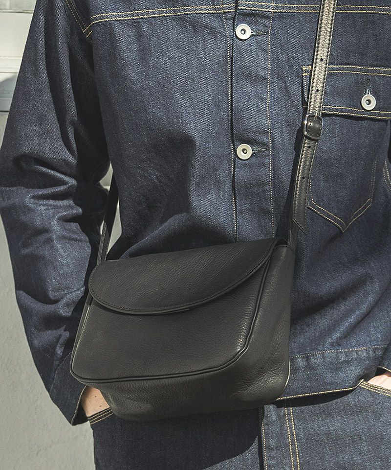 バッグ MR.OLIVE LEATHER BODY SHOULDER BAG MR.OLIVE｜WATER PROOF WASHABLE LEATHER / BODY SHOULDER BAG