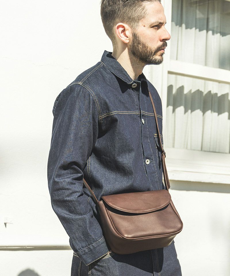 MROLIVE E.O.I】IMPERMA-LEATHER -NEAT SHOULDER BAG ショルダーバッグ 