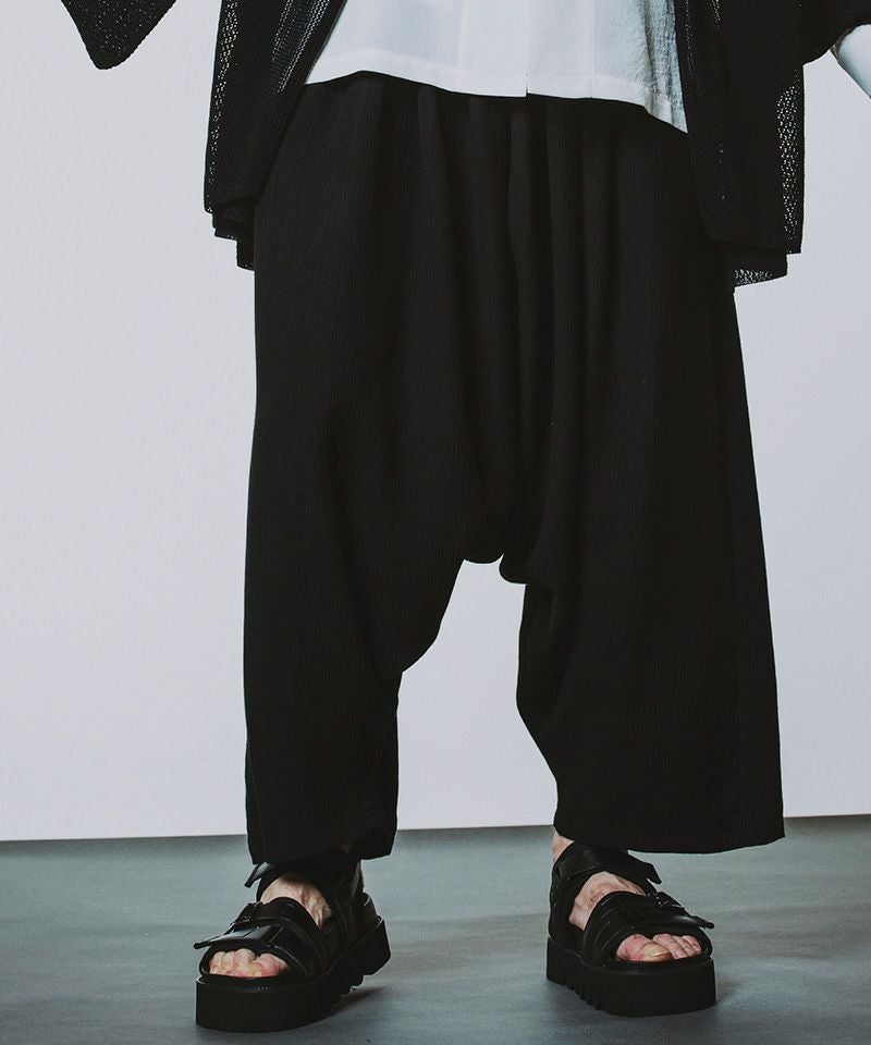 NO ID. ブラック サルエルパンツ サイズ2 NO ID. BLACK / サルエルカーゴトラウザーズパンツ 2 ブラック O-26-04