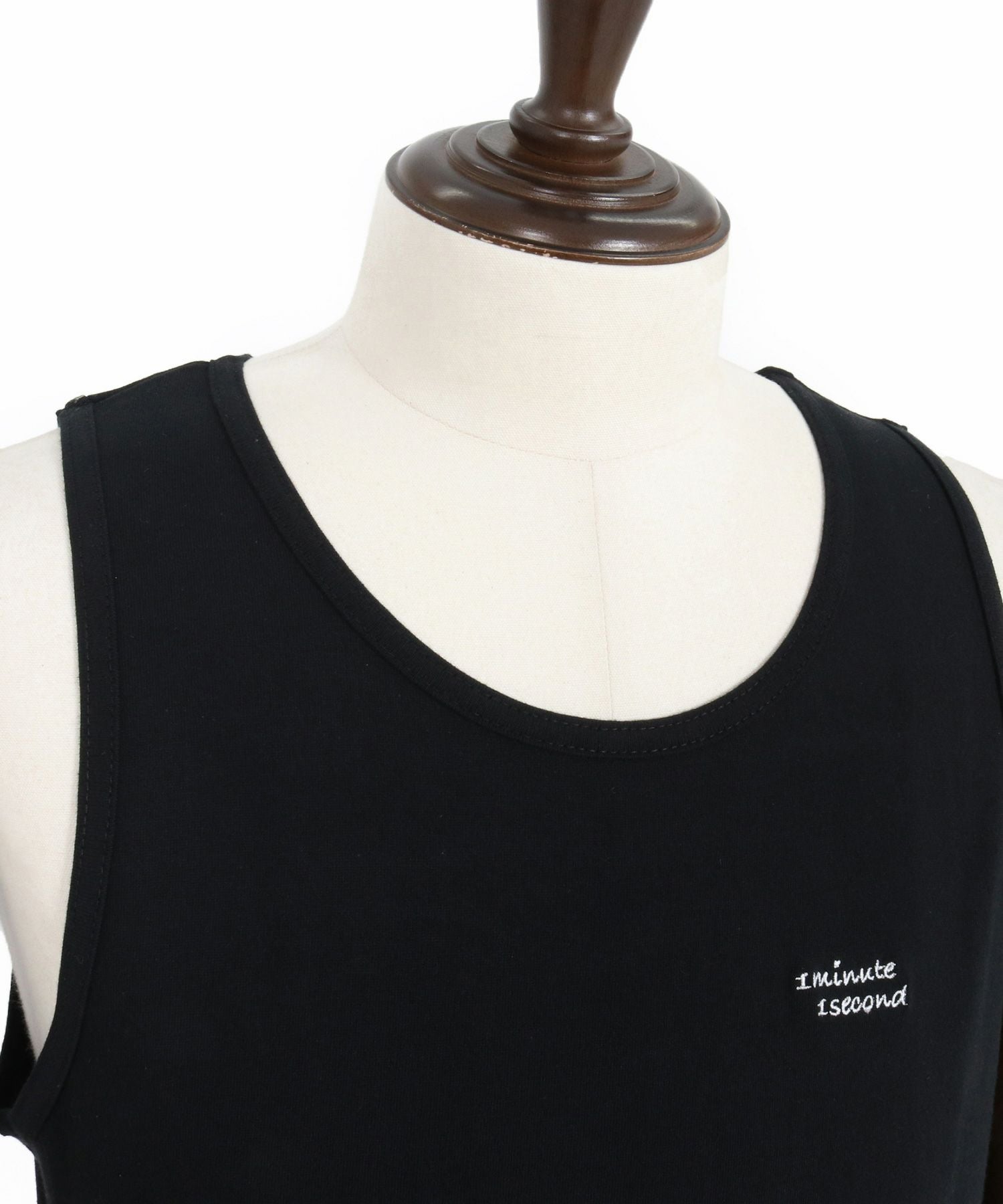 30%OFF【1minute 1second(ワンミニットワンセカンド)】cursive print