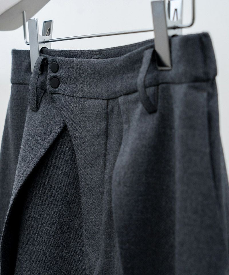 HATRA(ハトラ)】Dub Tailored Trousers タックパンツ(BT01-25fw