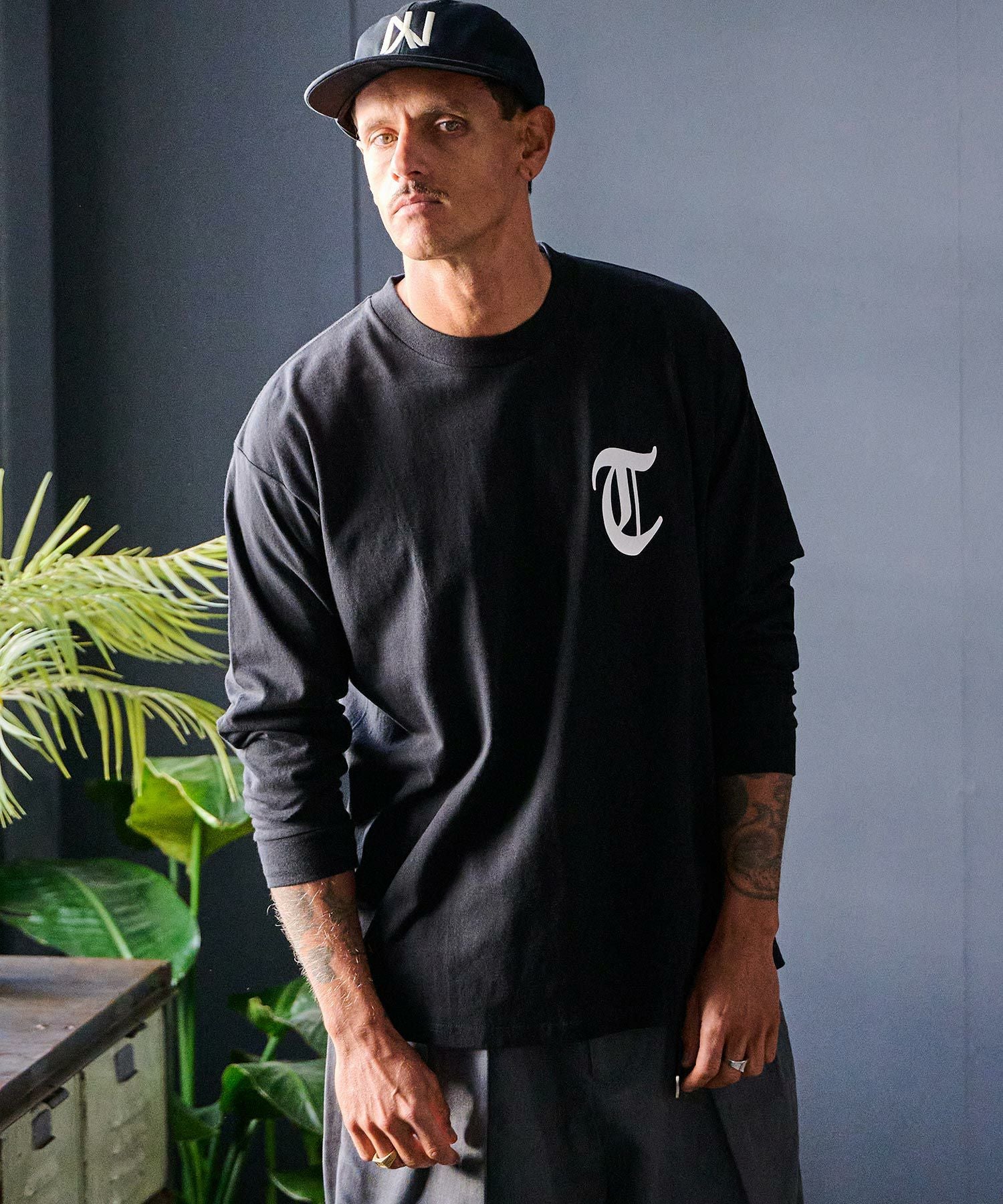 30%OFF【THEOREM(セオレム)】Printed THEOREM LS Tee ロンTシャツ