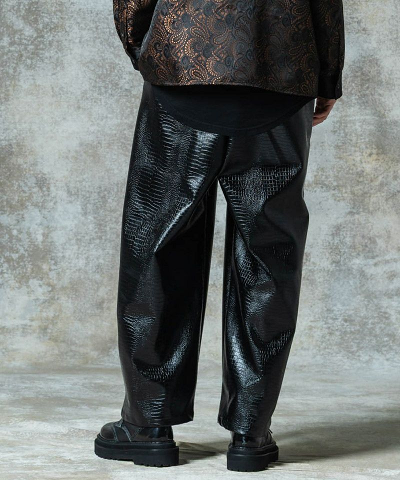 glamb(グラム)】Synth Leather Baggy Slacks シンセレザーバギー