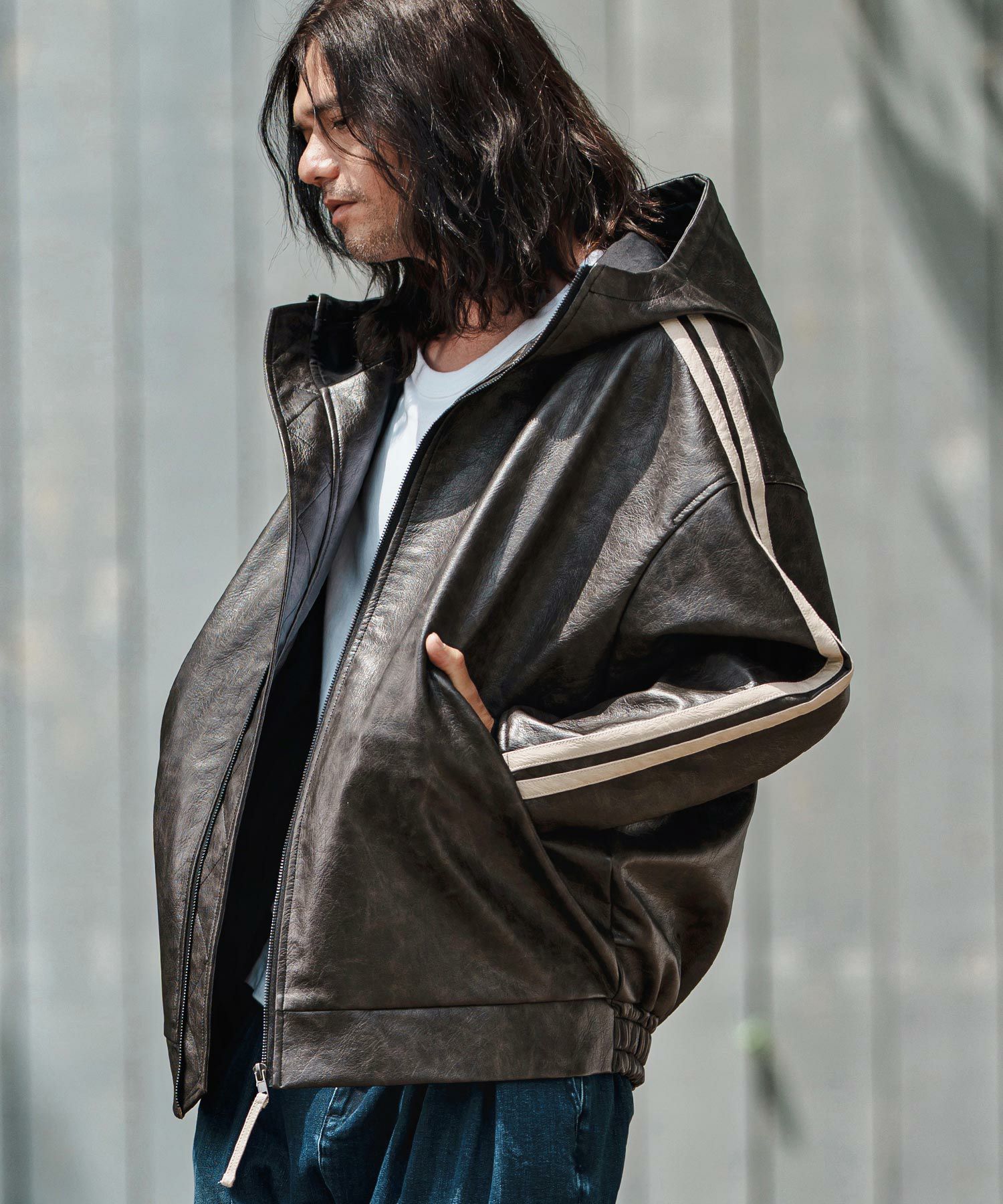 CAMBIO(カンビオ)】Vintage Like Synthetic Leather Volume Neck Short
