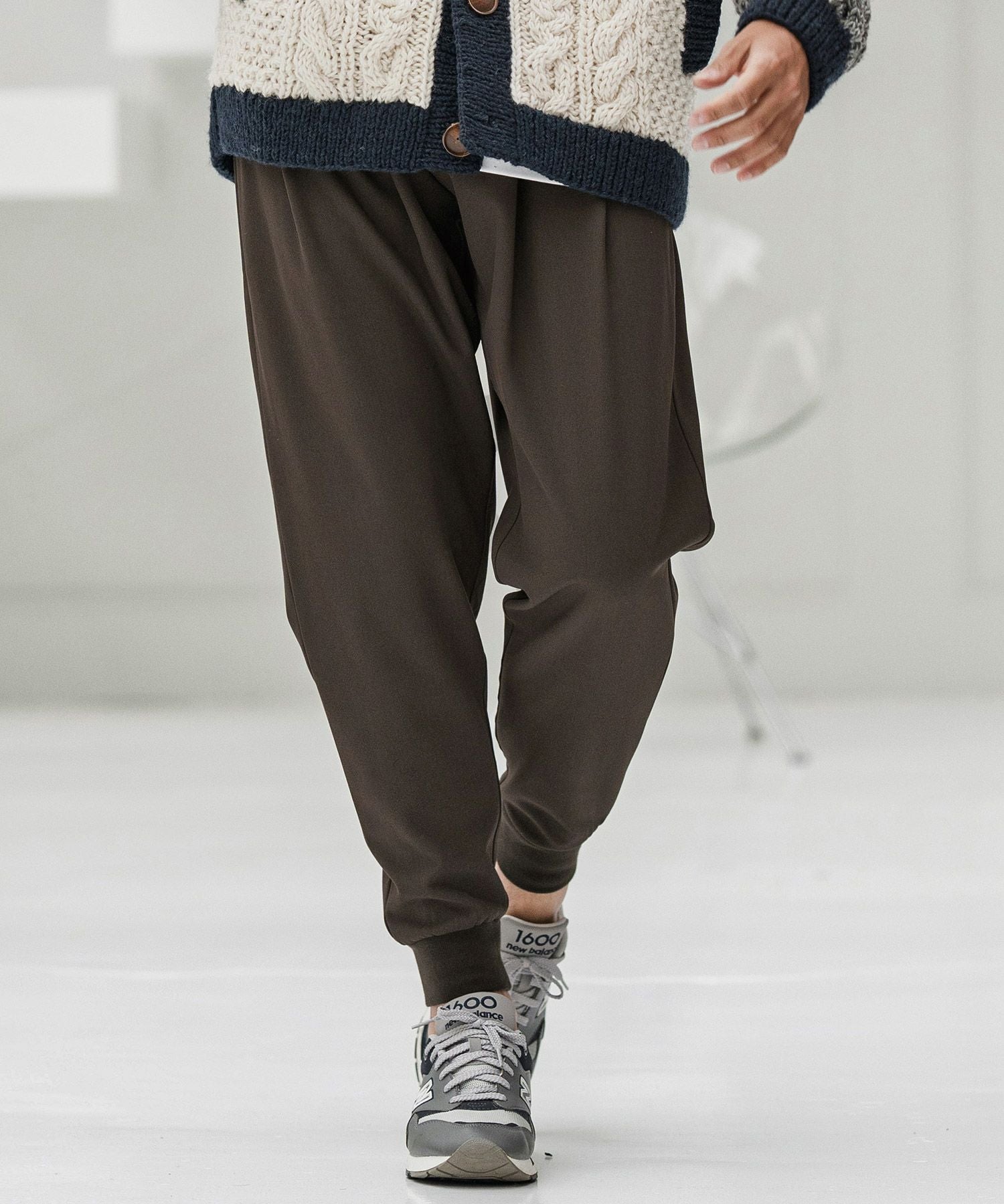 CAMBIO(カンビオ)】Brushed Lining Slacks Fabric Jogger Pants