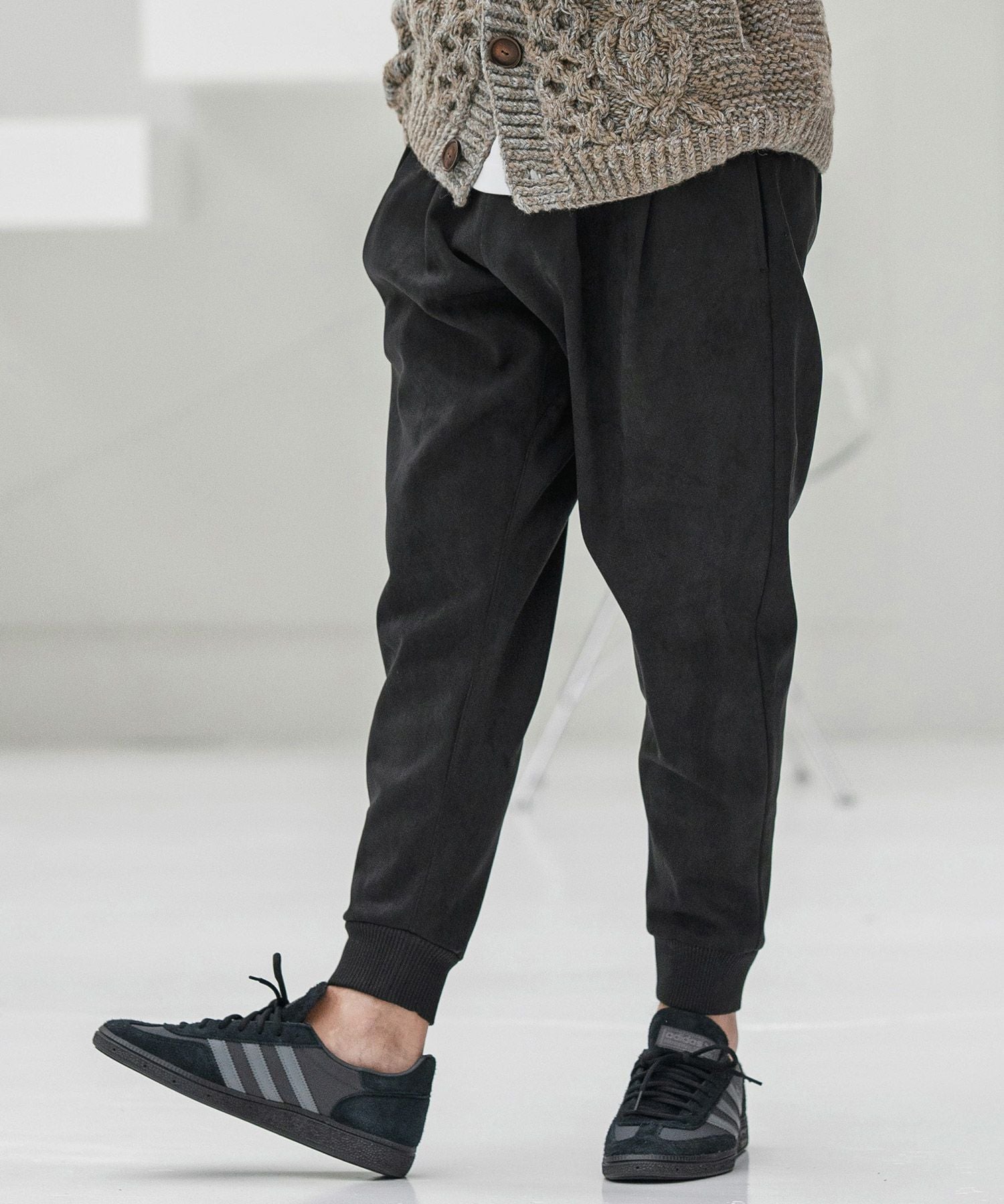 CAMBIO(カンビオ)】Suede Like Back Shaggy Ponti Jogger Pants