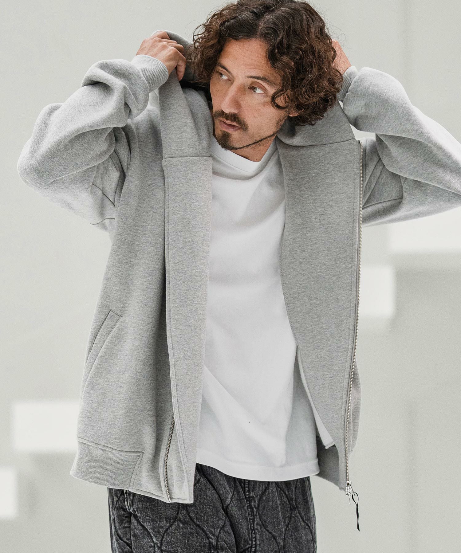 CAMBIO(カンビオ)】Brushed Lining Sweat Diagonal Zipper Design