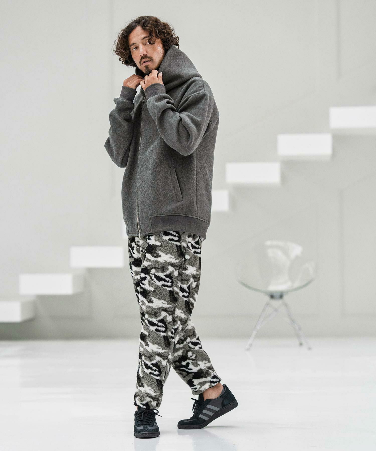 CAMBIO(カンビオ)】Brushed Lining Sweat Diagonal Zipper Design
