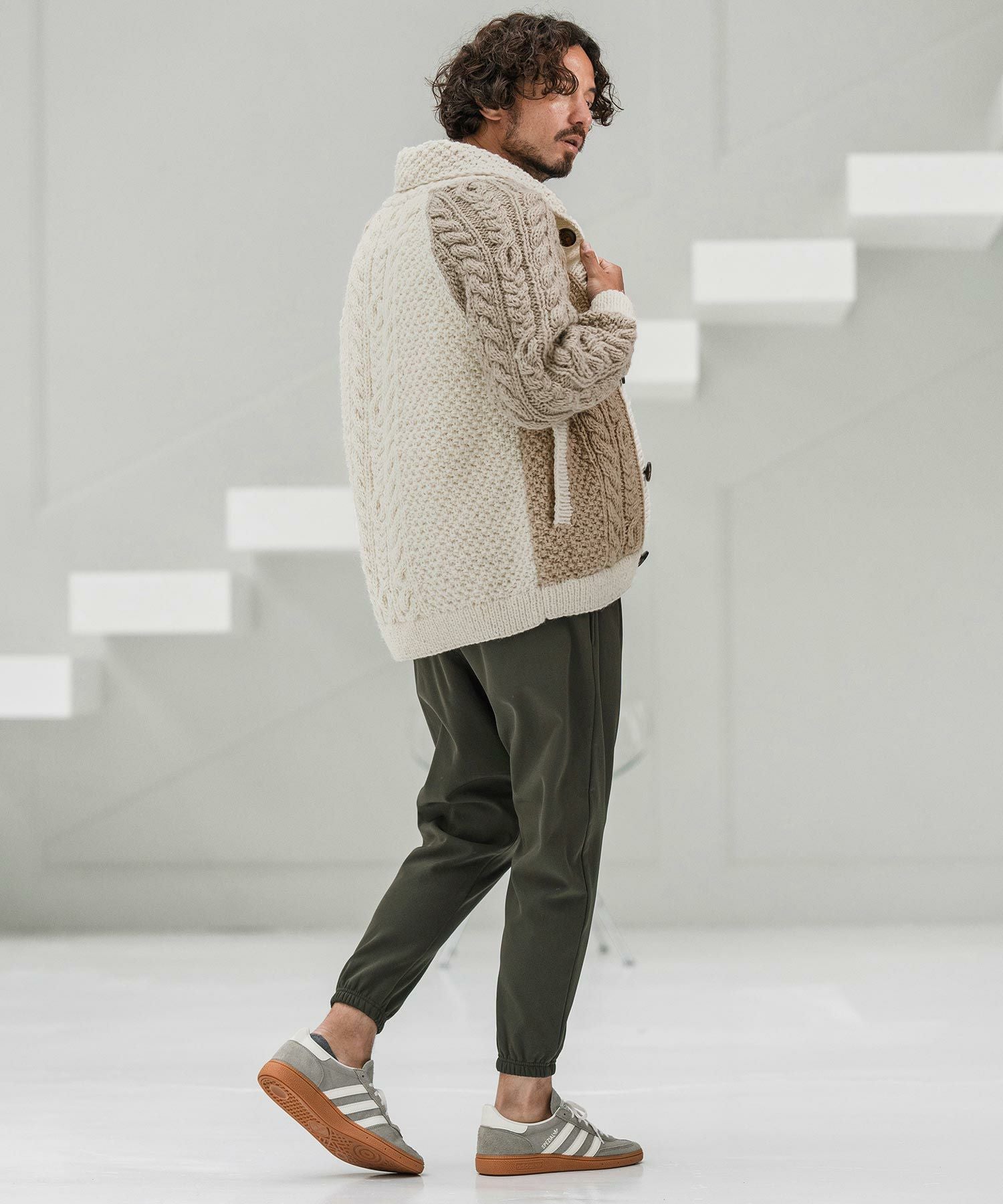 CAMBIO(カンビオ)】【HIMALAYAN CLIMBERS HAND-KNIT別注】手編み色